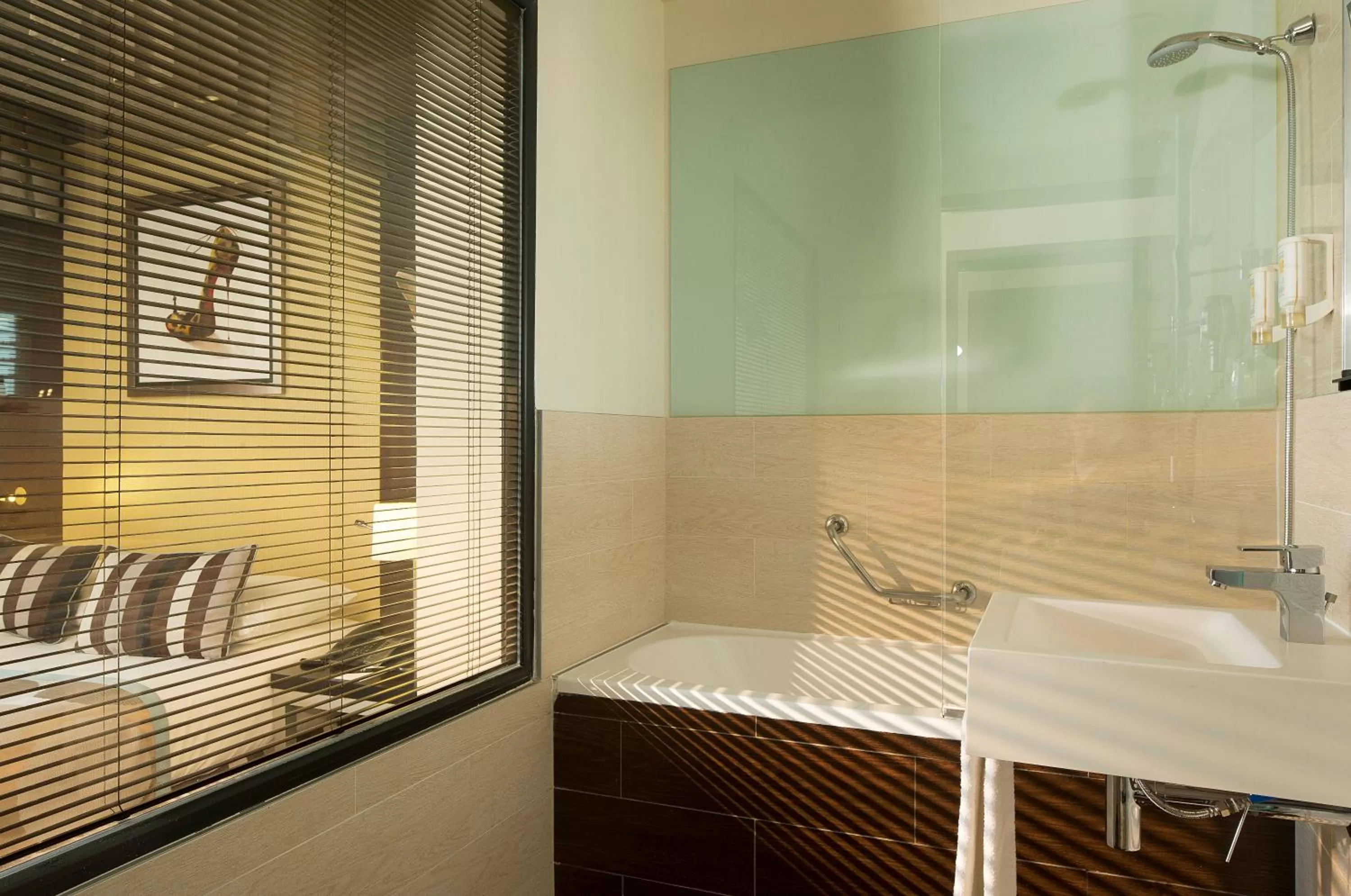 Bathroom in Hôtel Le M