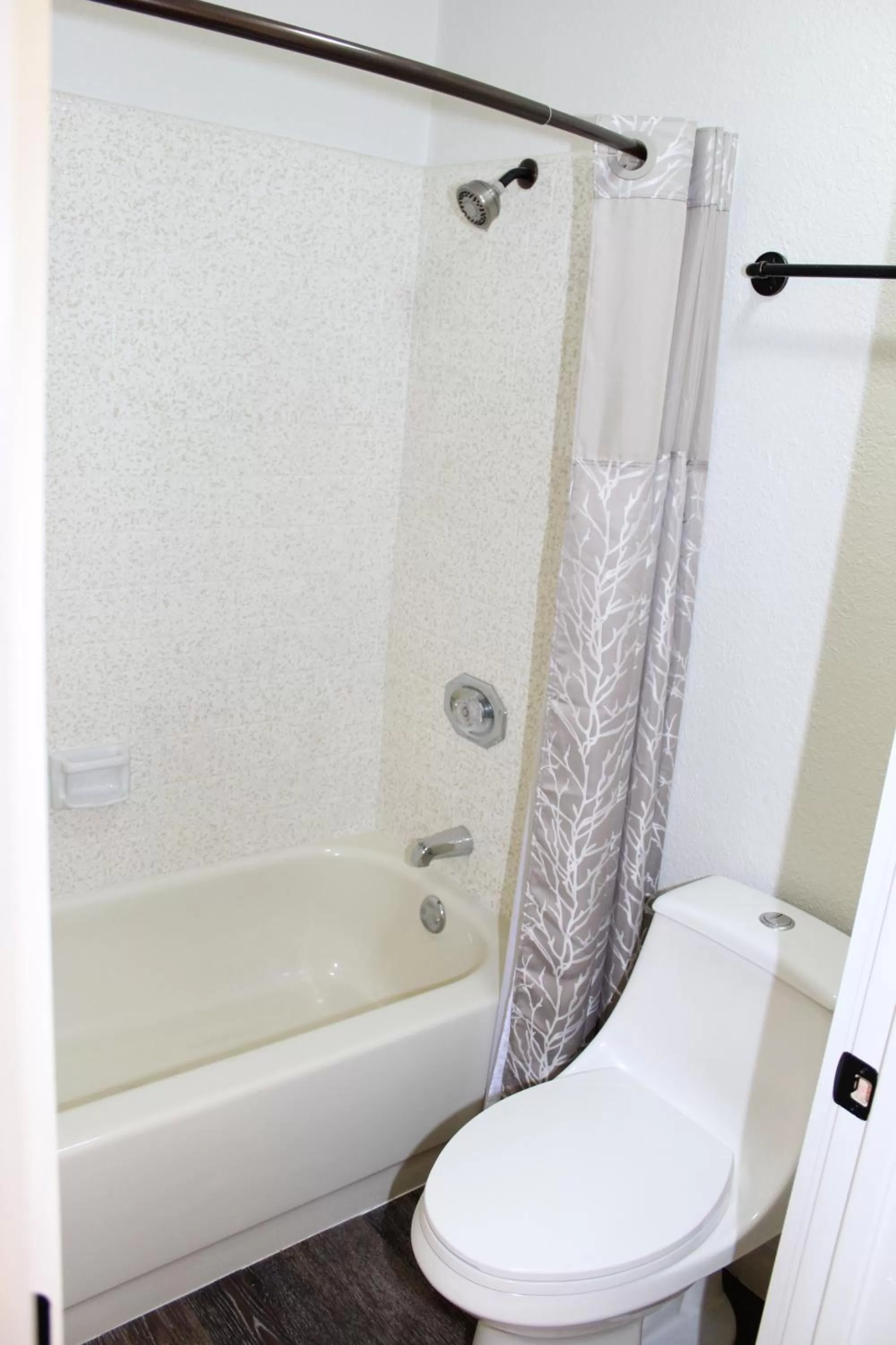 Shower in The Northern Inn