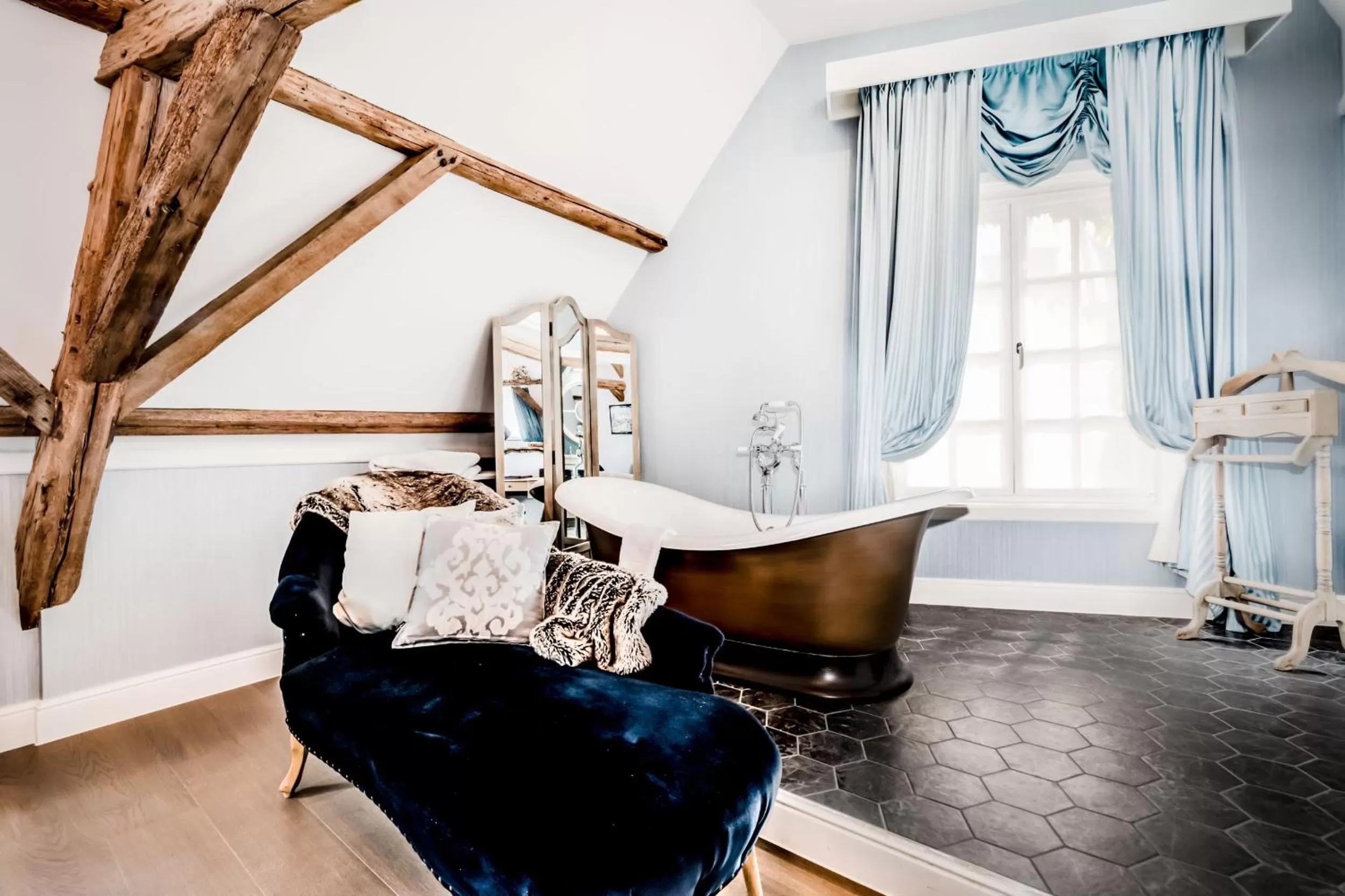 Bath in Boutique Hotel De Castillion