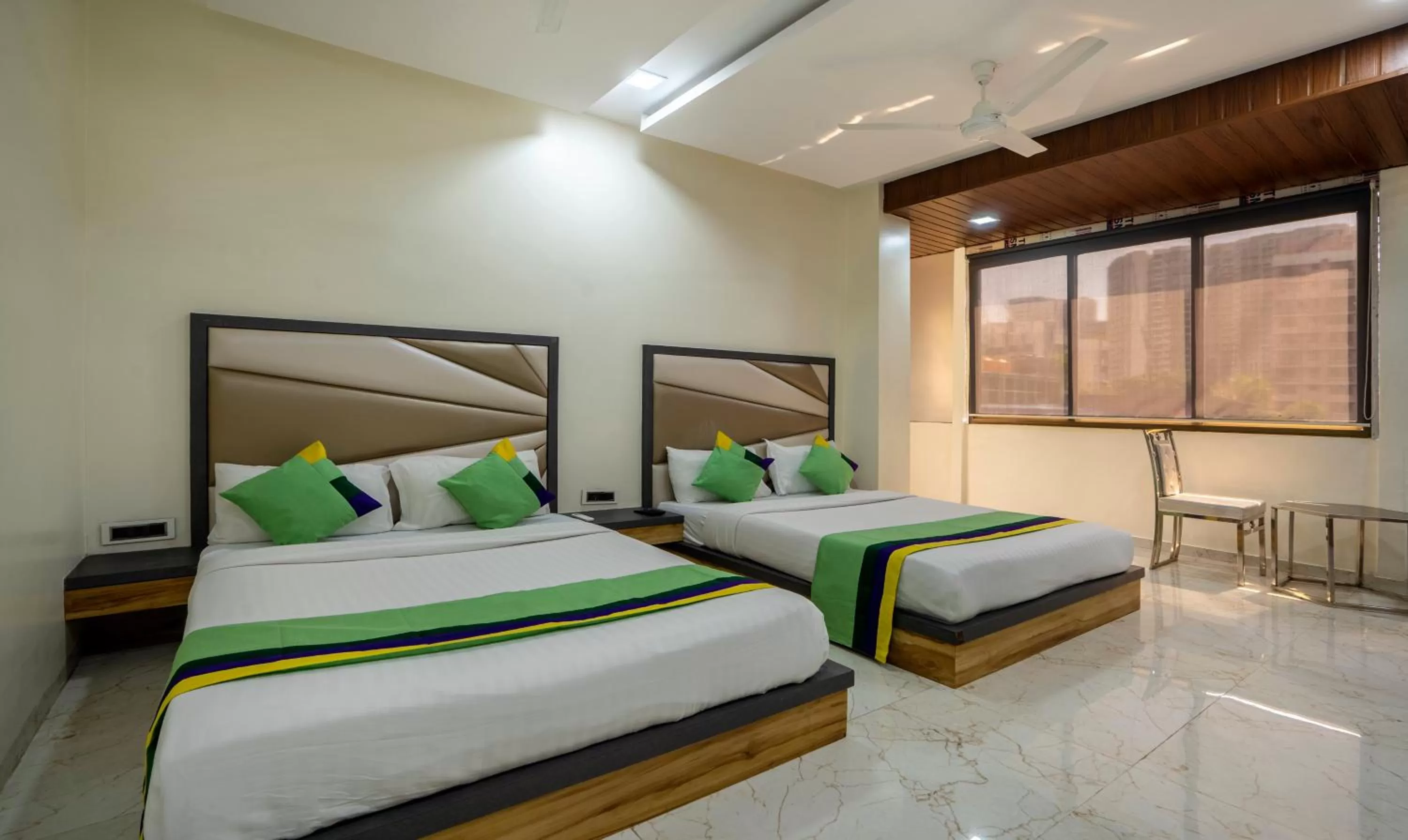 Bed in Treebo Zaid International Powai