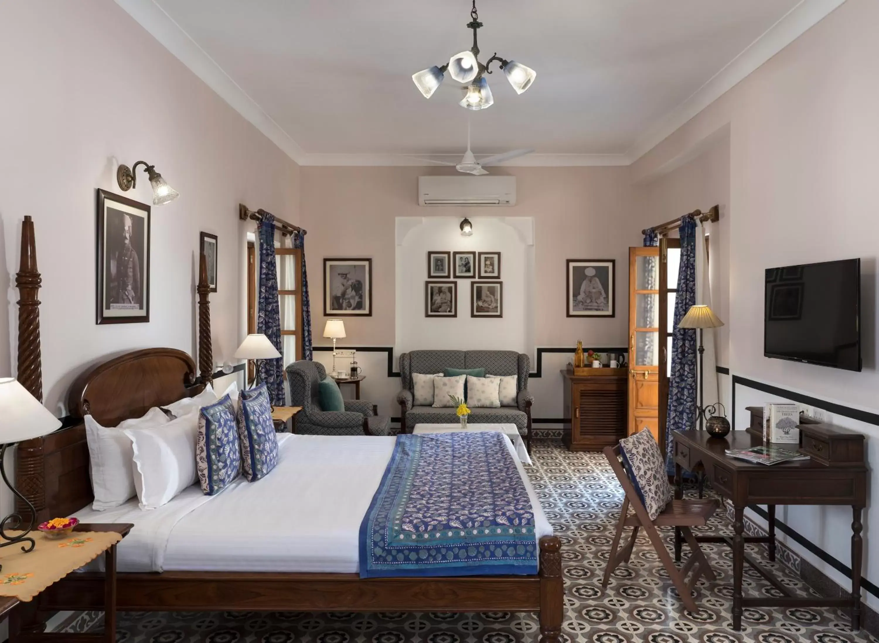 Courtyard Superior Room in Ratan Vilas, Jodhpur Courtyard Superior Room in Ratan Vilas, Jodhpur