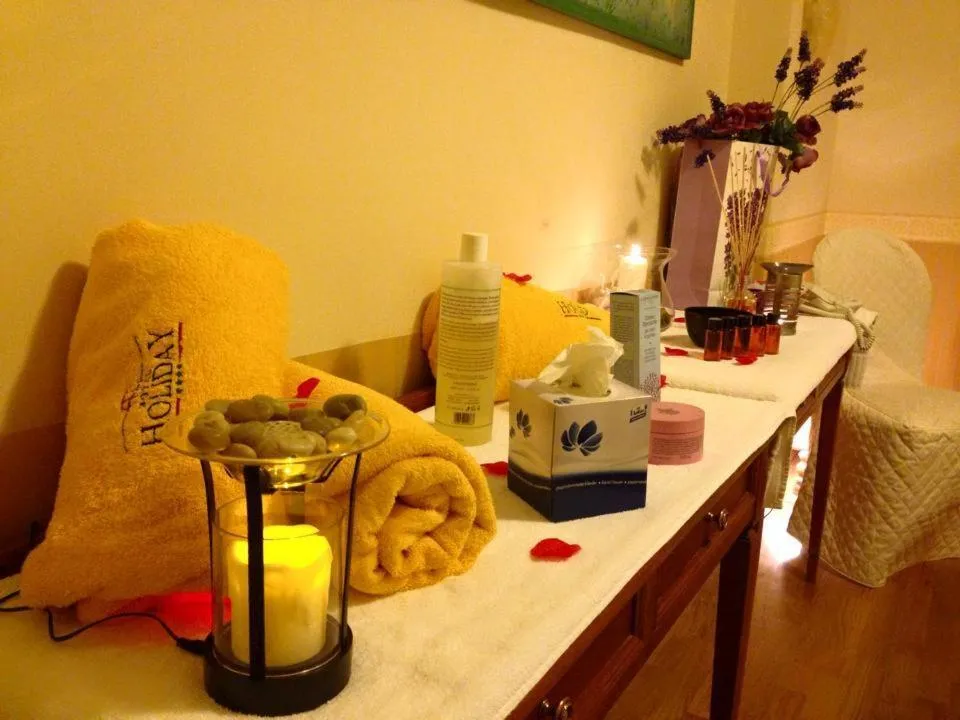 Massage in Hotel Holiday Sul Lago