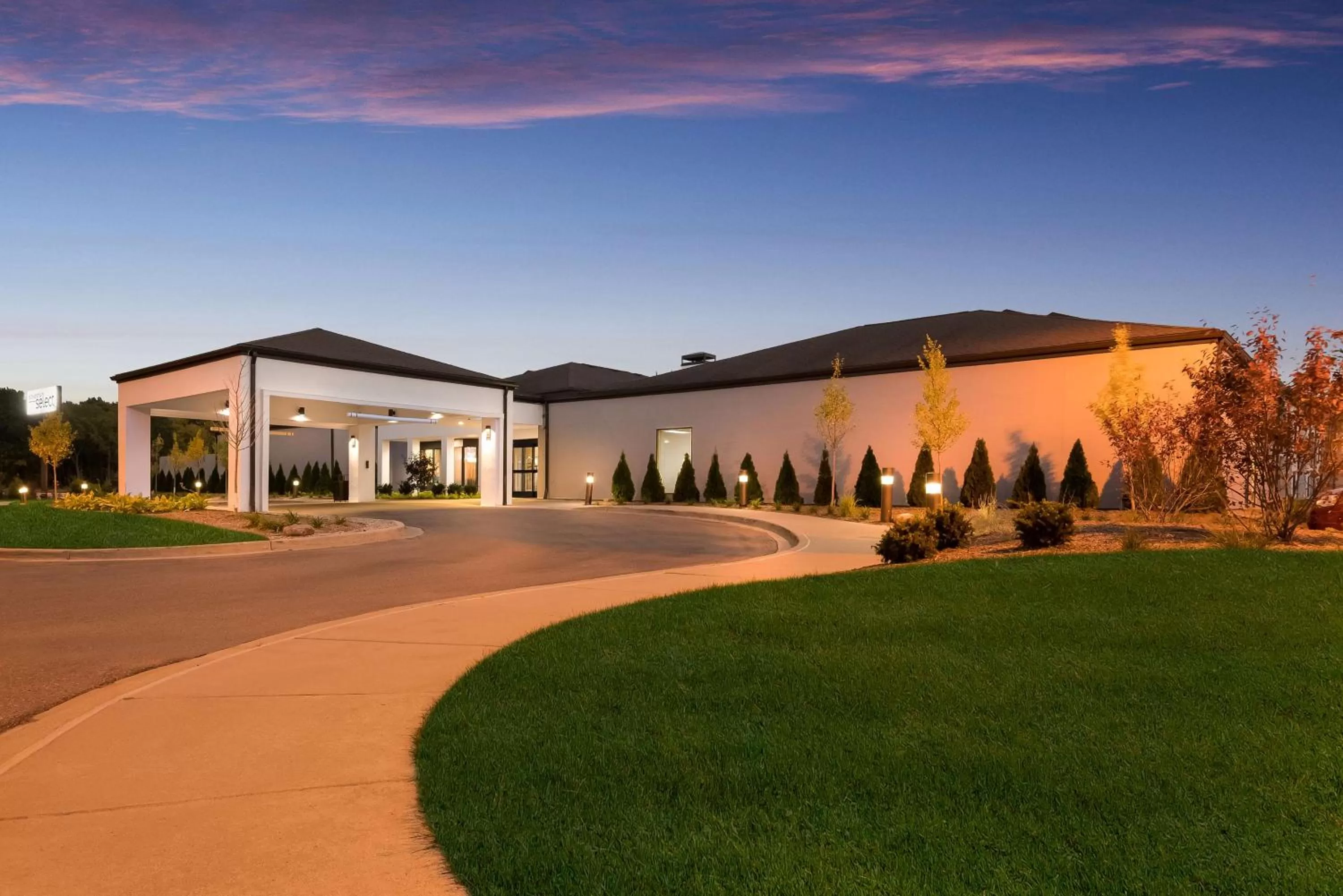 Property building in Sonesta Select Detroit Auburn Hills