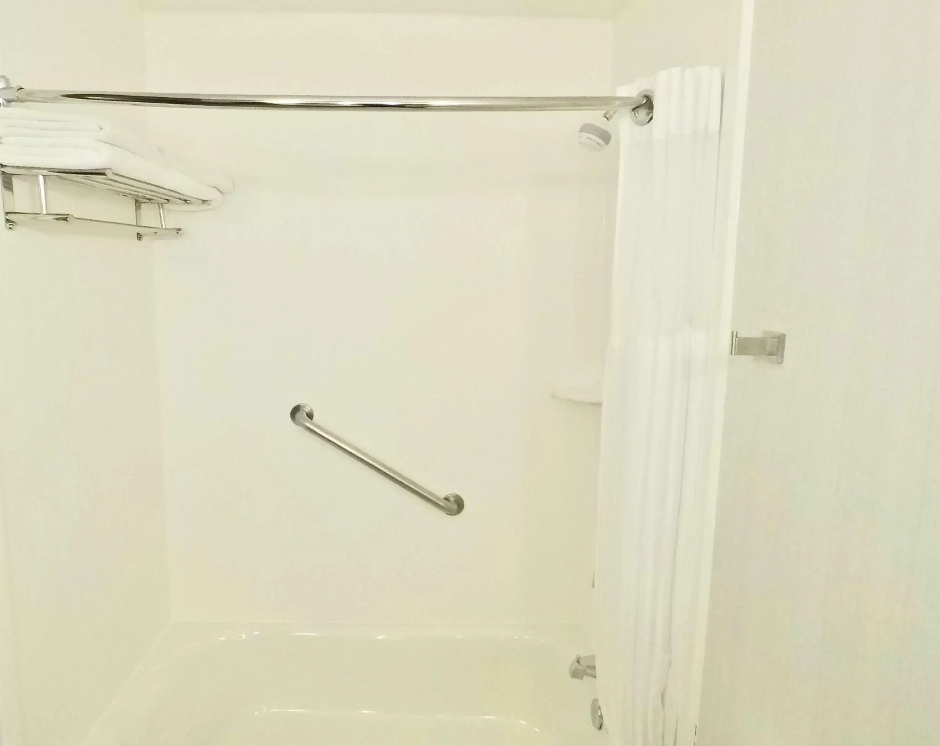 King Room - Disability Access/Non-Smoking in Hilton Garden Inn West Des Moines King Room - Disability Access/Non-Smoking in Hilton Garden Inn West Des Moines