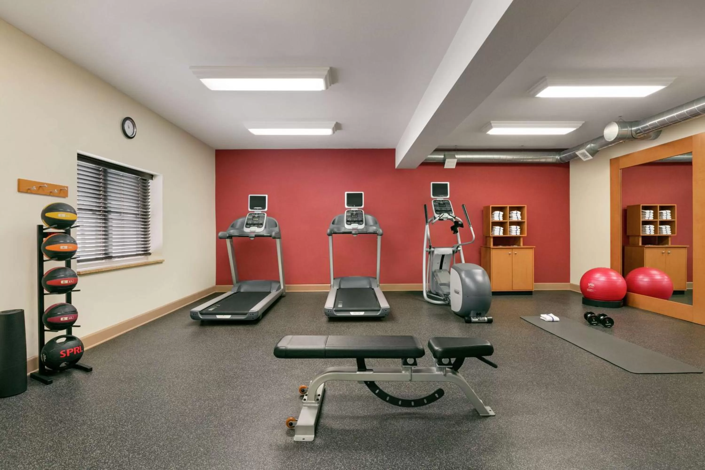 Fitness centre/facilities in Homewood Suites Syracuse-Liverpool