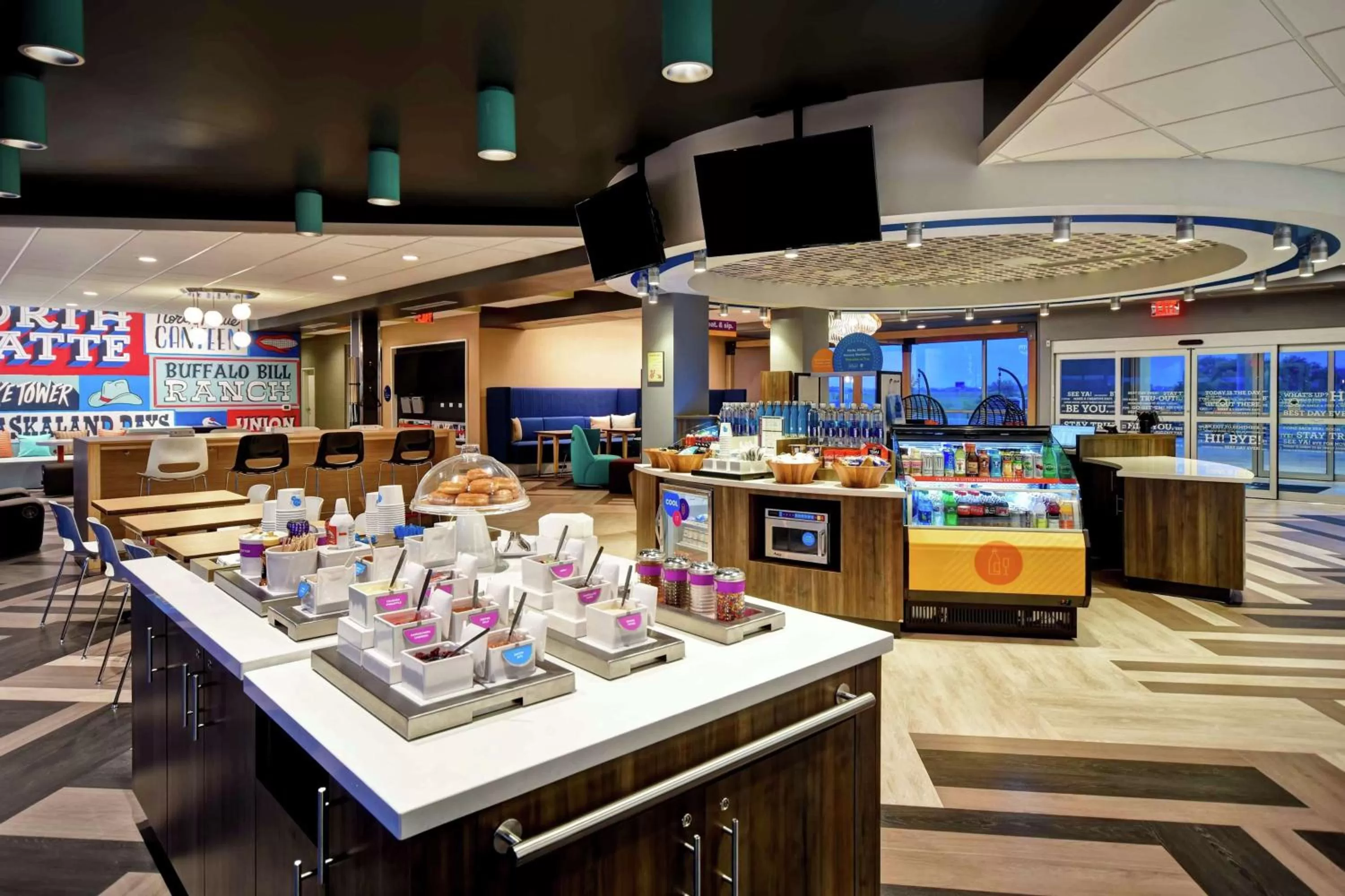 Food and drinks in Tru By Hilton North Platte