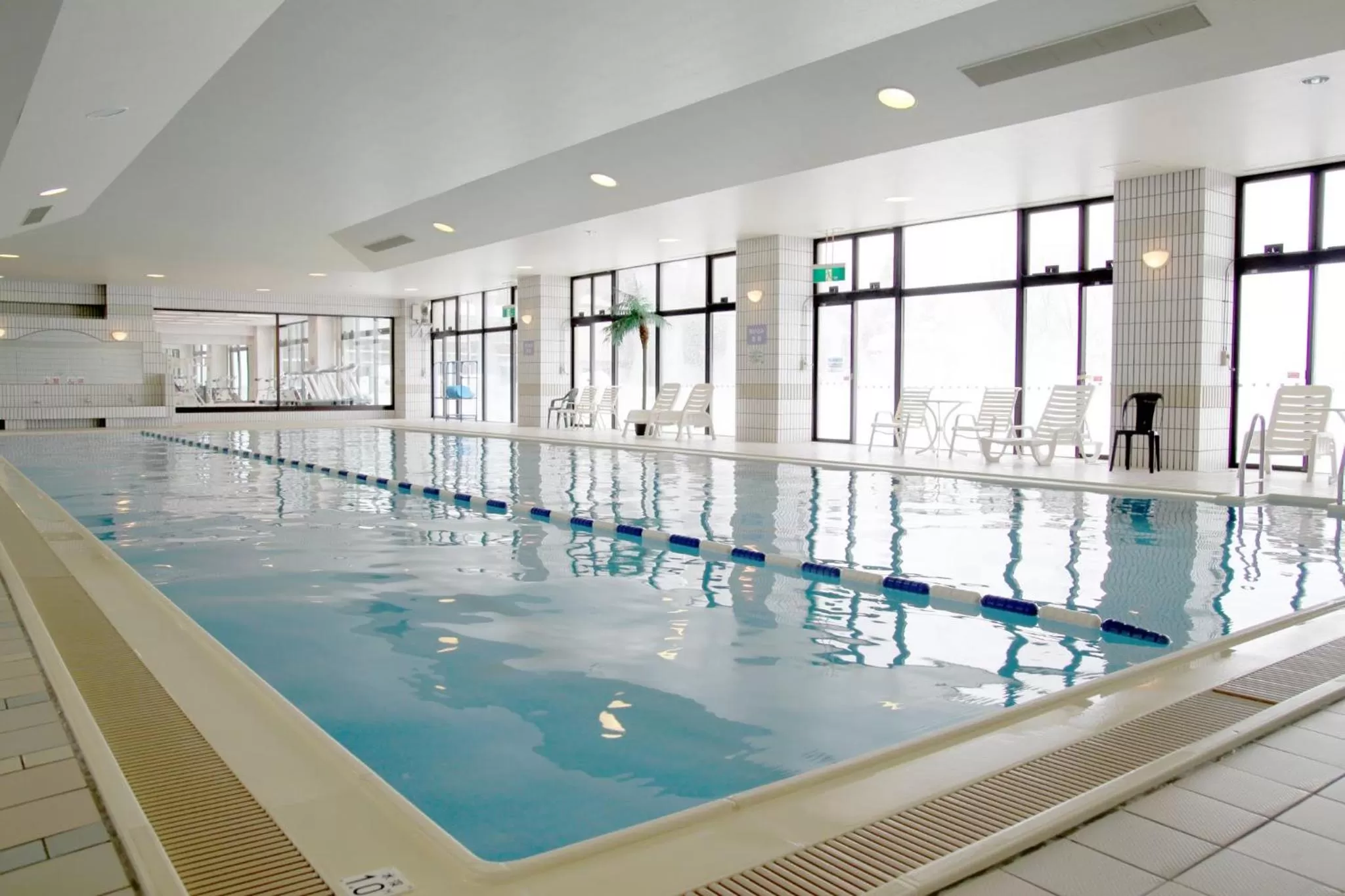 Swimming pool in Hotel Angel Grandia Echigo Nakazato