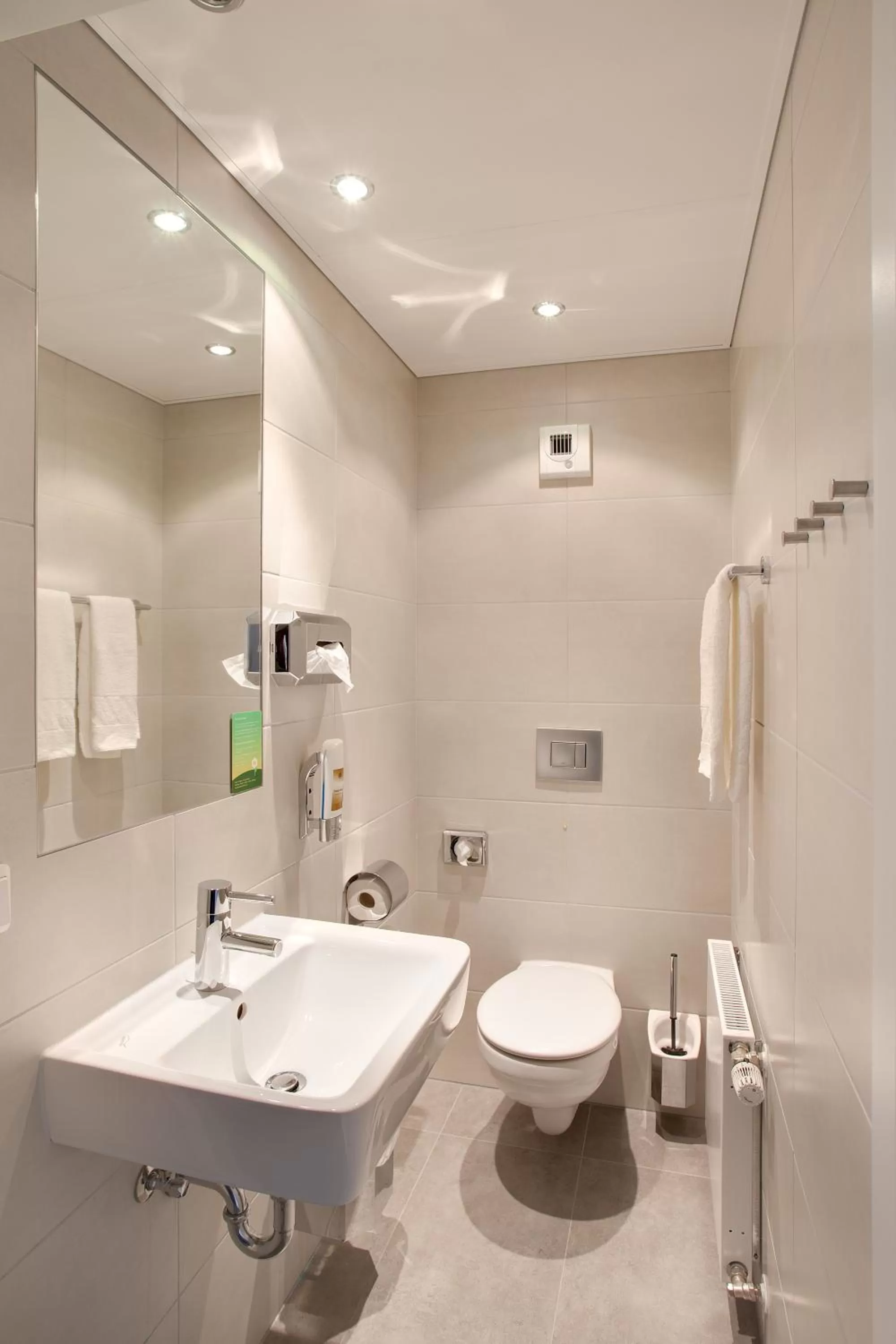 Bathroom in MEININGER Hotel Salzburg City Center