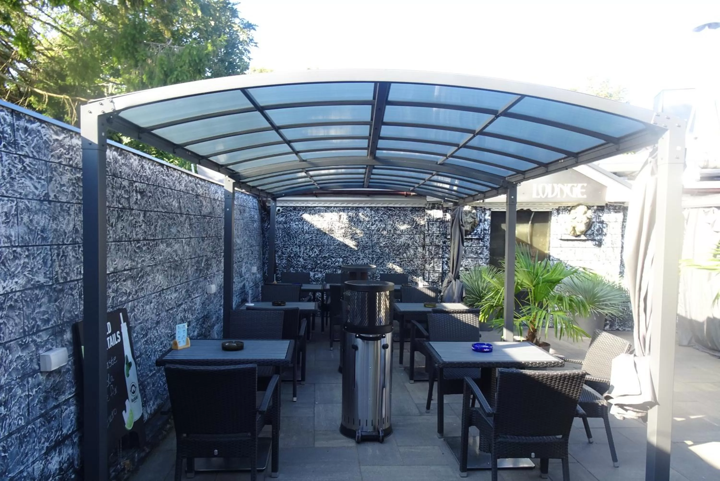 Patio in Hotel Deutscher Hof