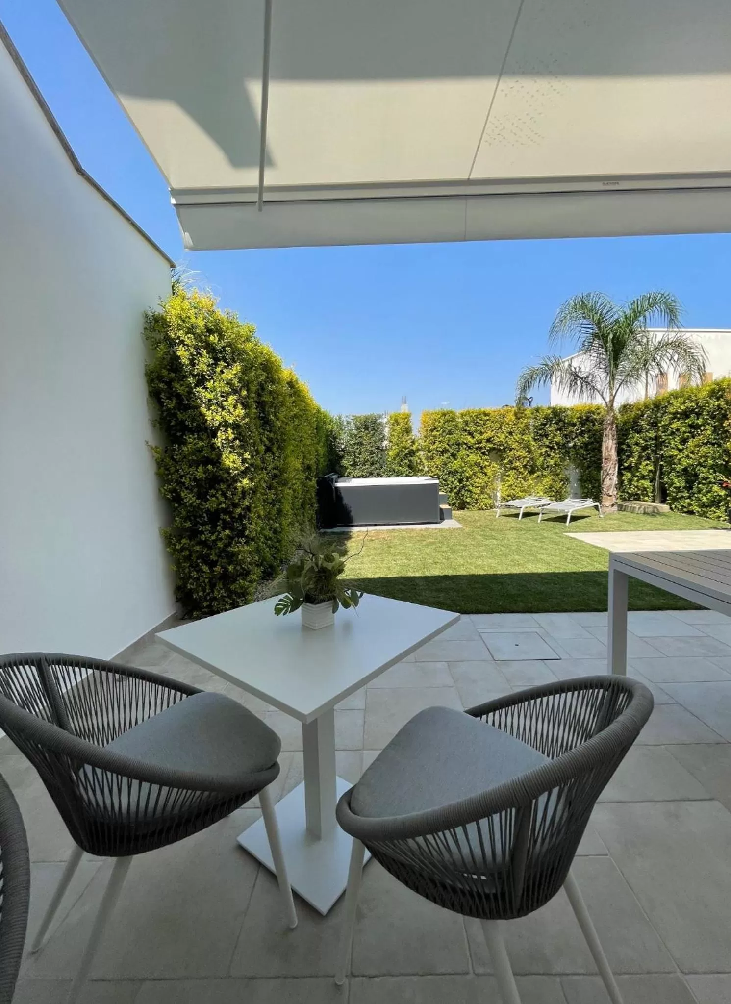 Property building in Daline Holiday Rooms