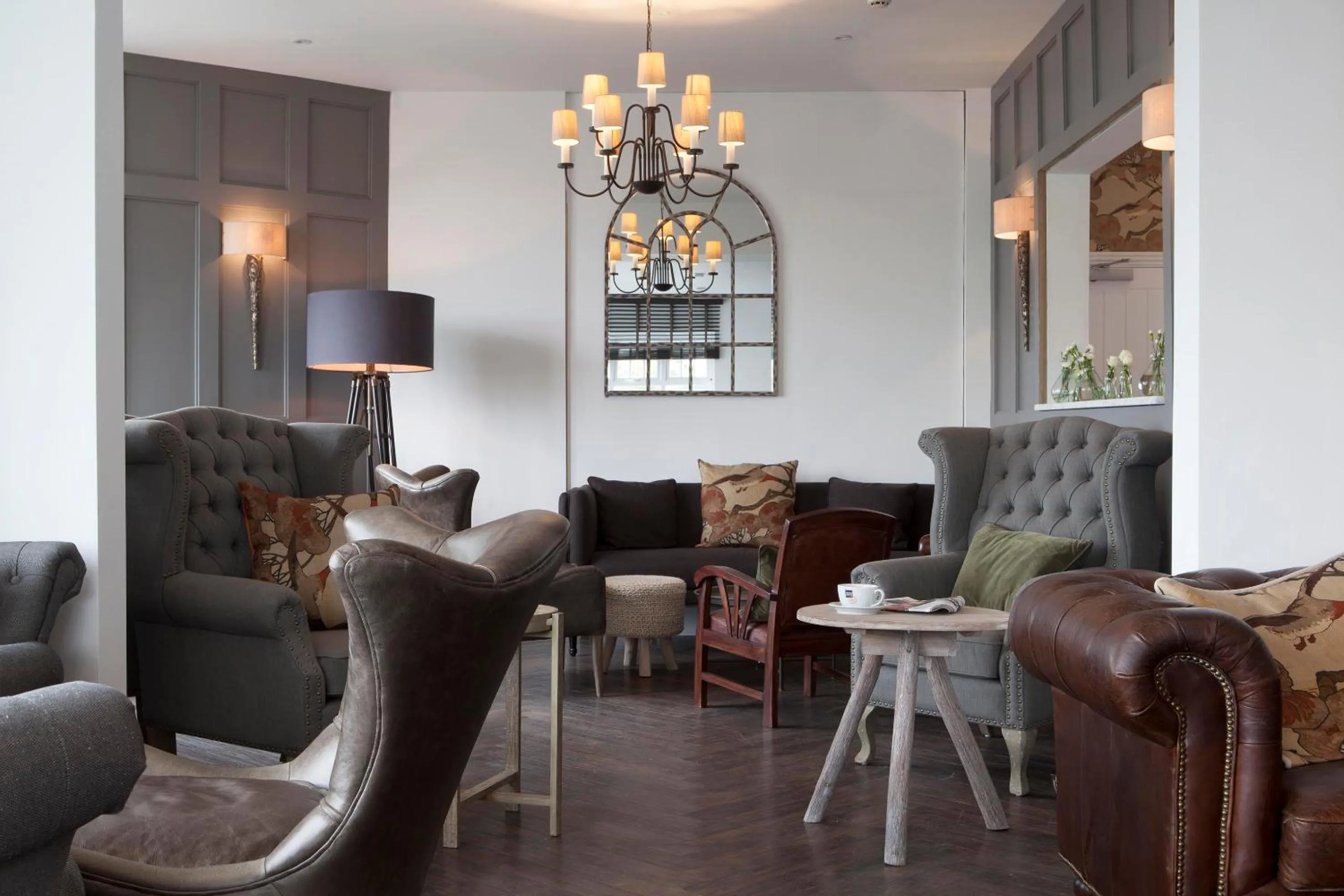 Communal lounge/ TV room in The Gannet Inn