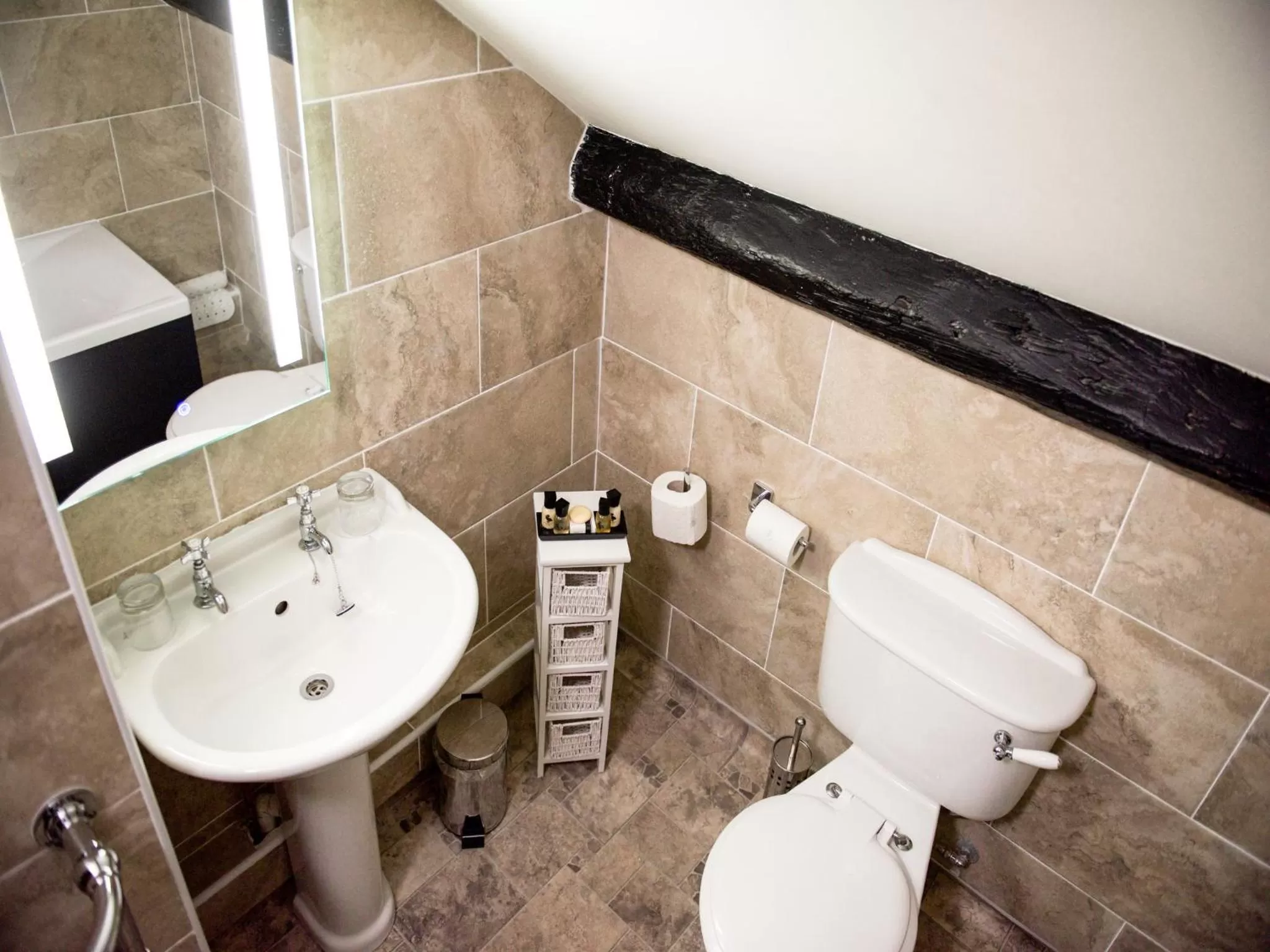 Bathroom in The Black Boy Inn