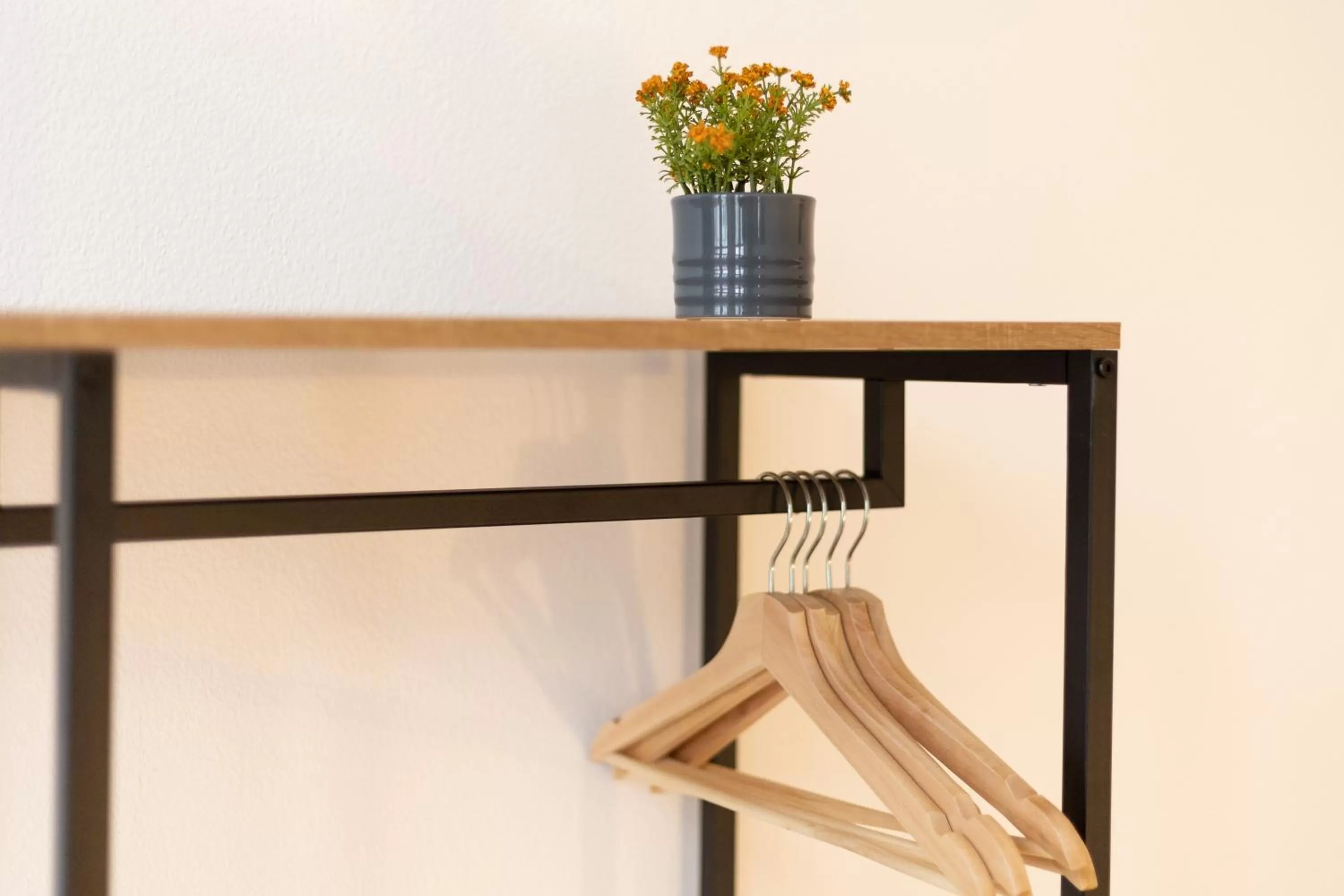 Bedroom in Ko-Living Space an der Oper - Street Art Design Apartments