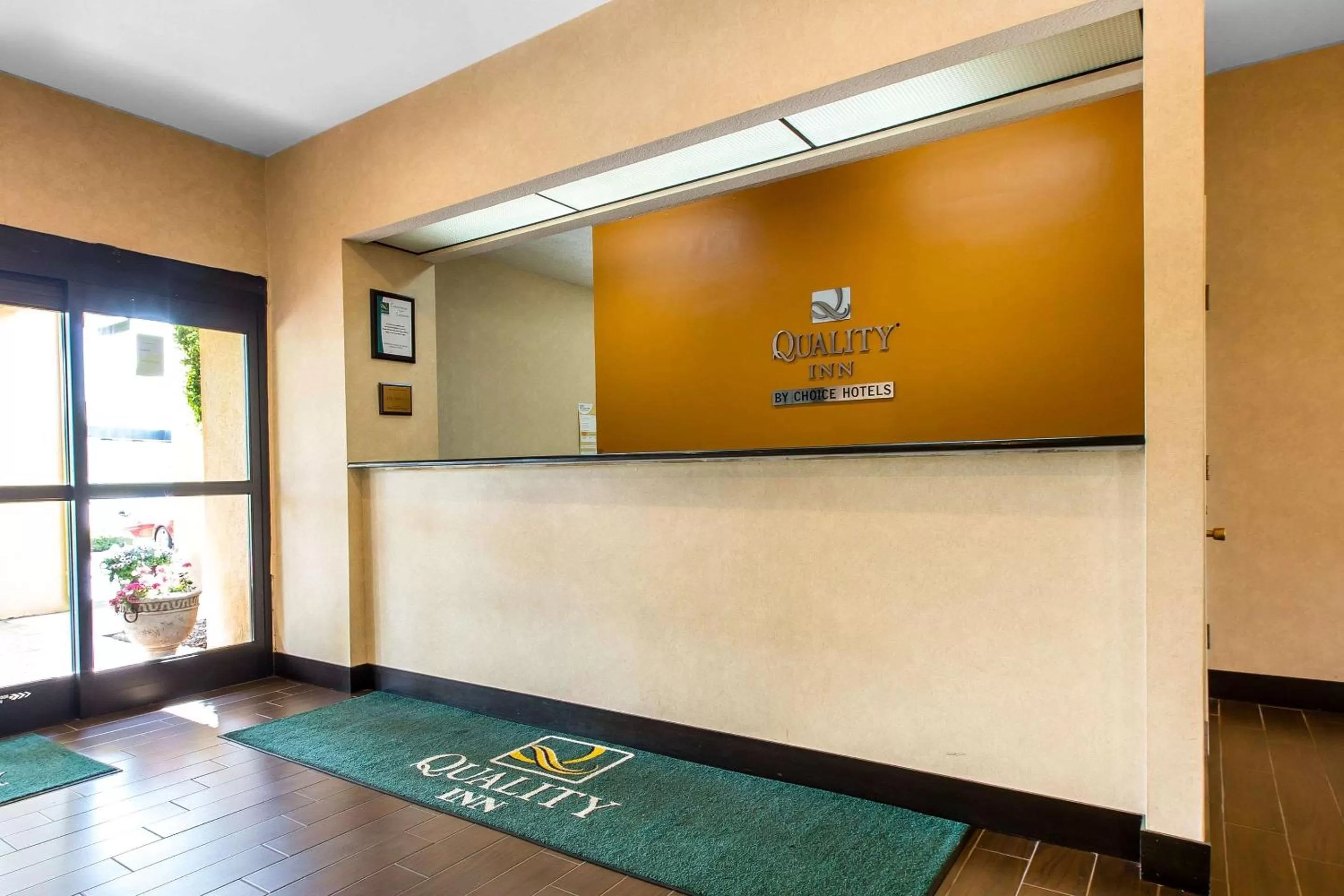 Lobby or reception in Quality Inn West of Asheville
