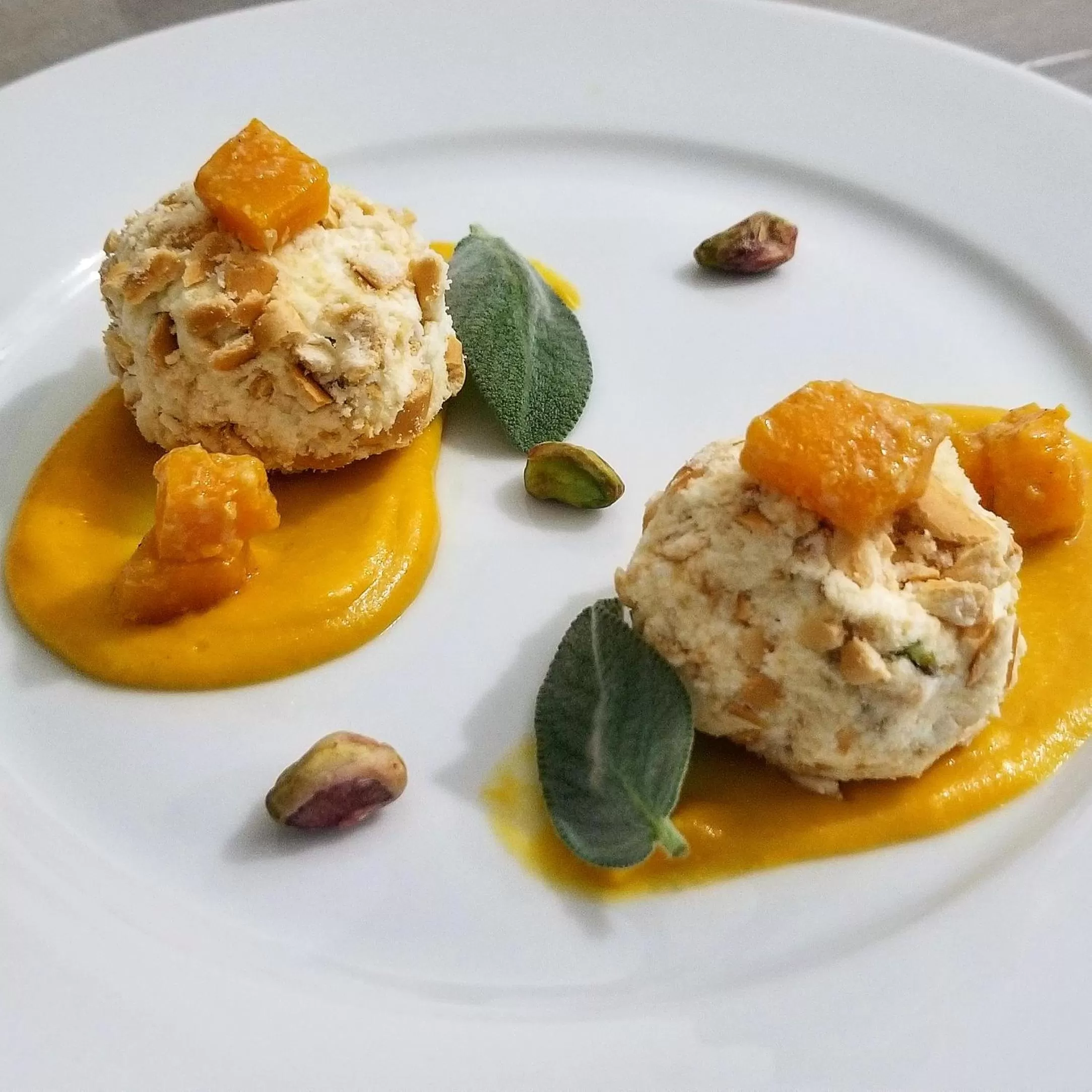 Restaurant/places to eat, Food in Hotel El Dorado