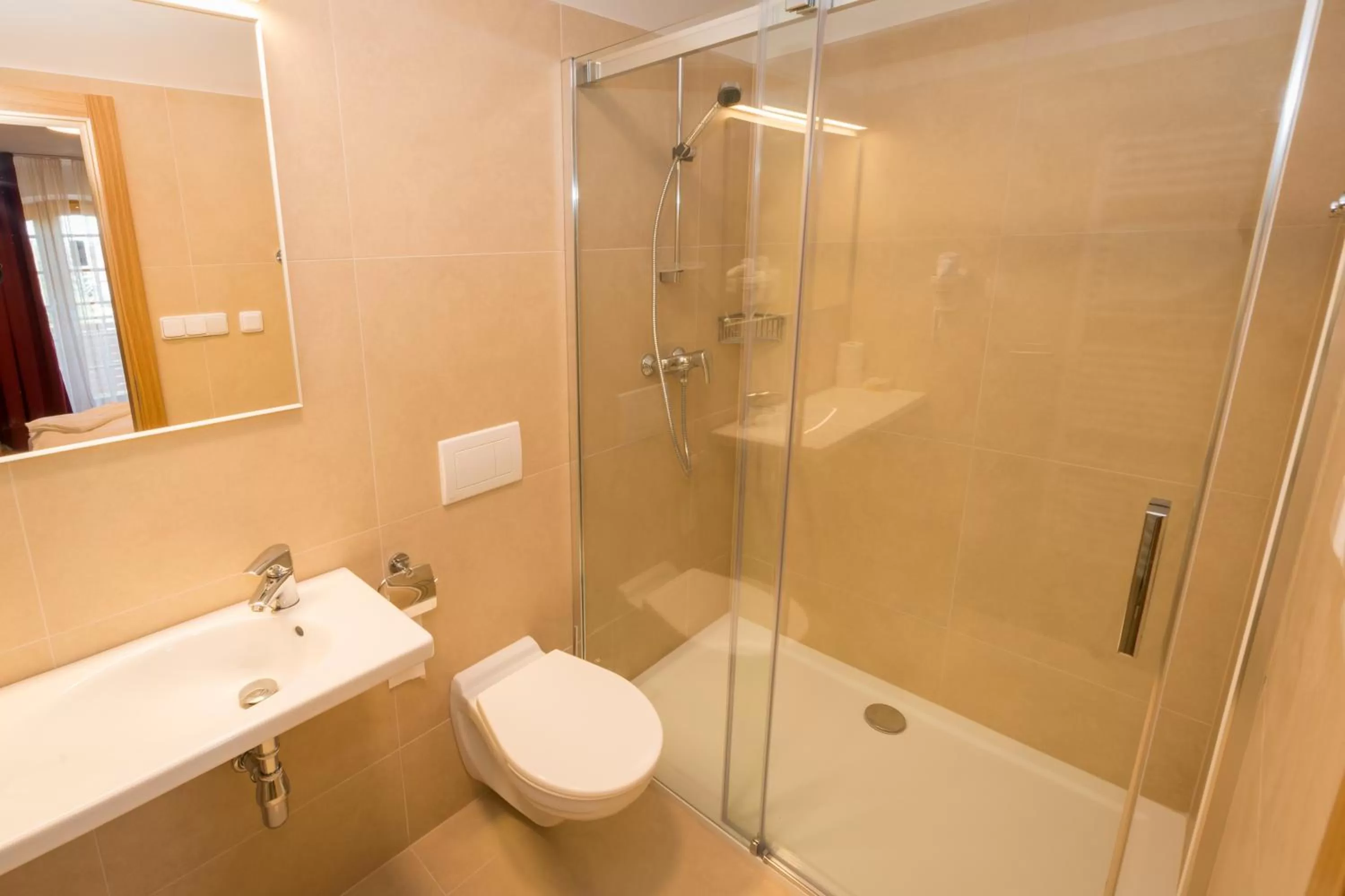 Shower, Bathroom in Relax Hotel Stork