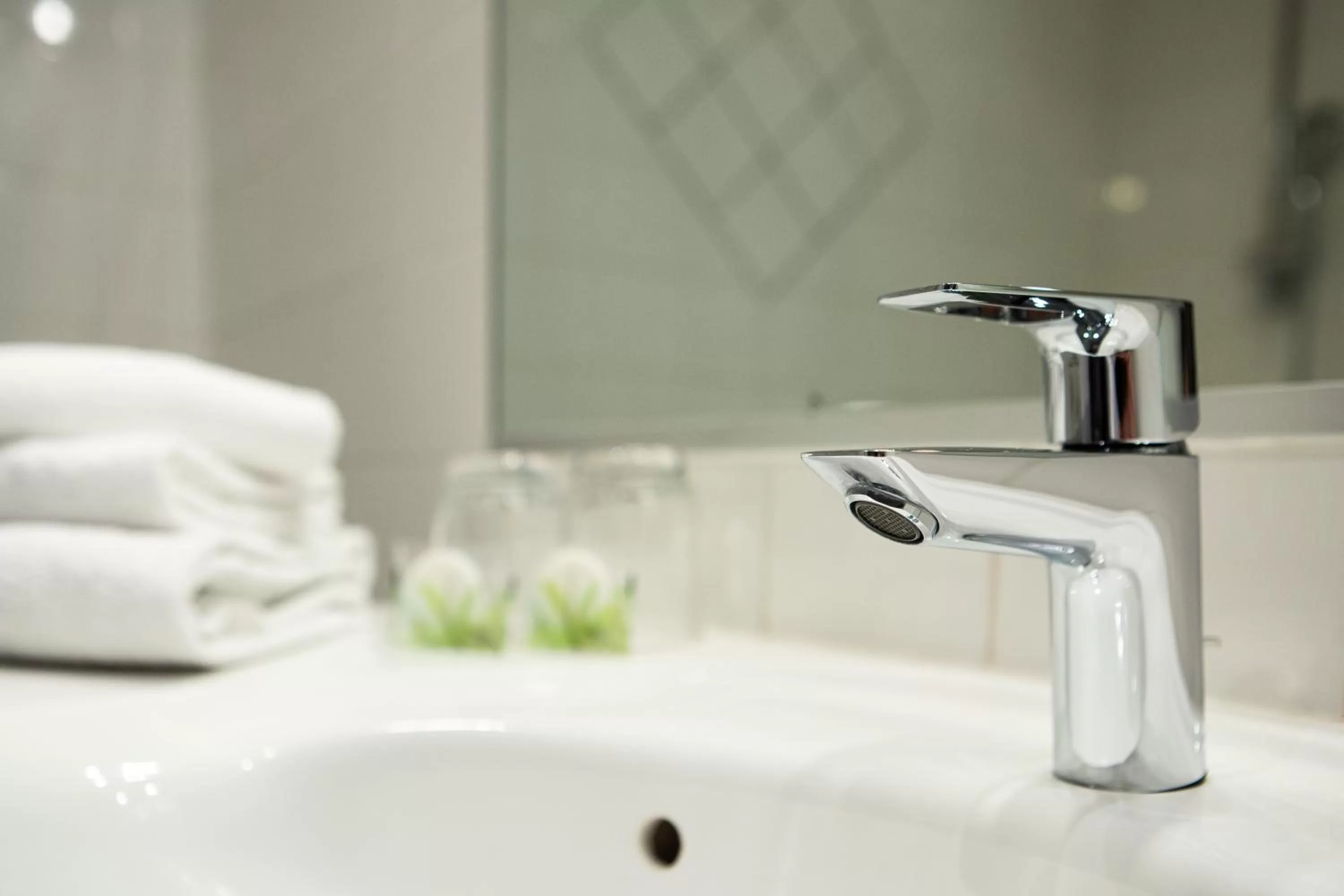 Bathroom in Hotel De La Paix