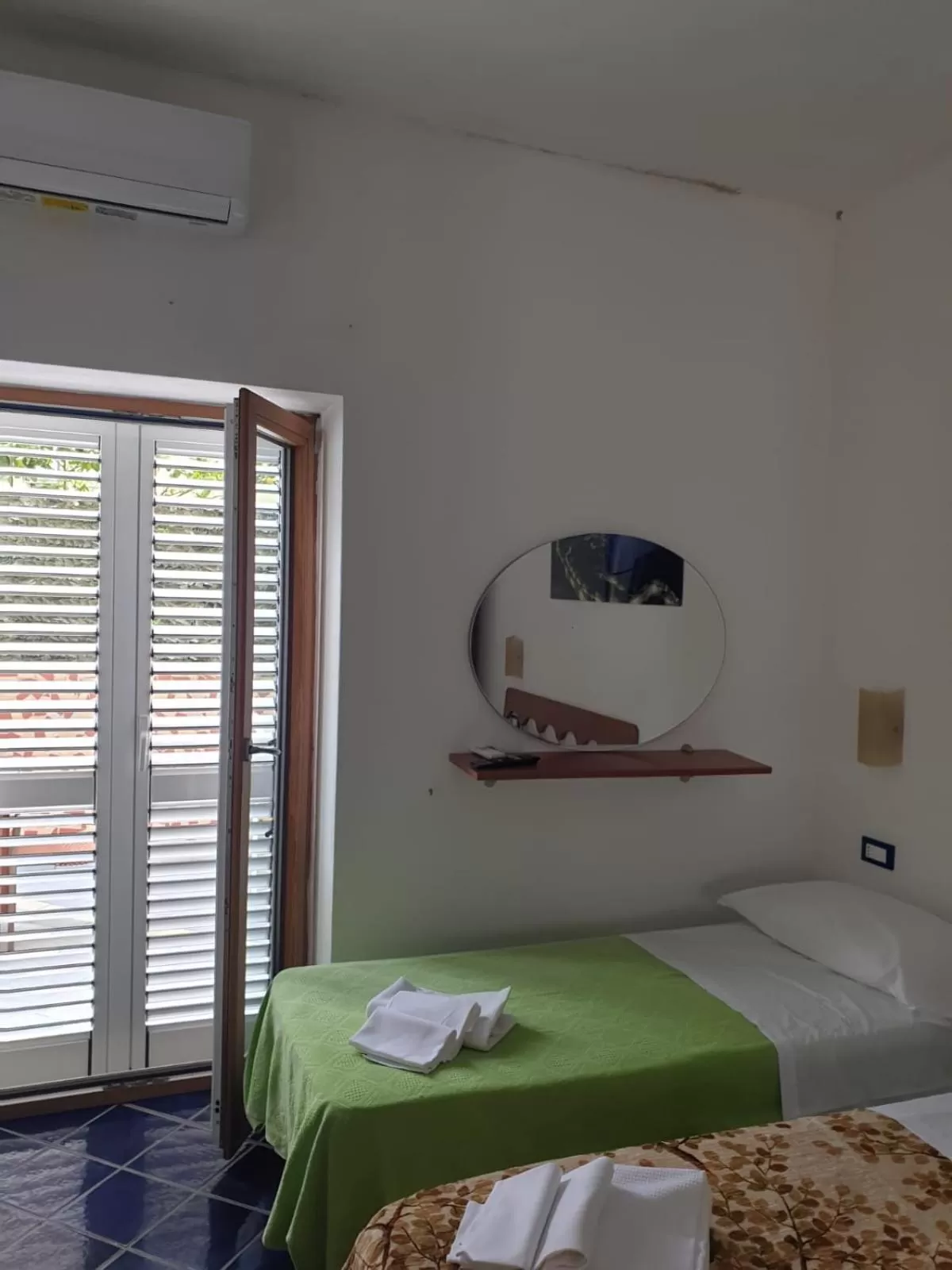 Bedroom, Bed in Hotel Mareluna Ischia