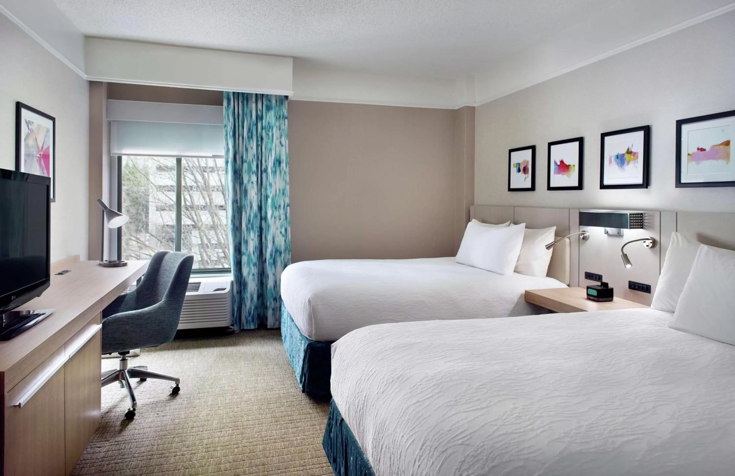 Bedroom, Bed in Hilton Garden Inn Atlanta-Buckhead