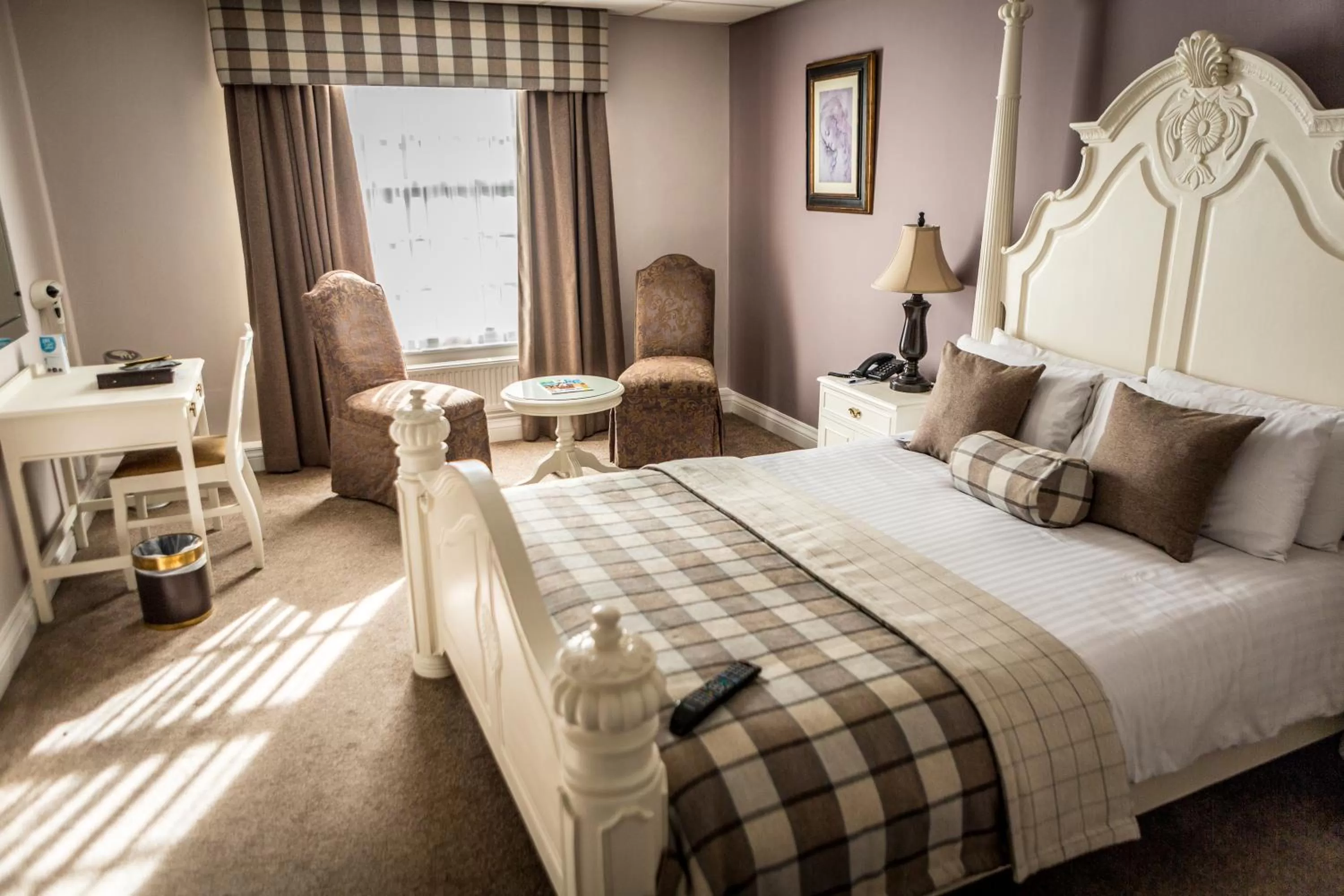 Bed in Best Western Plus West Retford Hotel