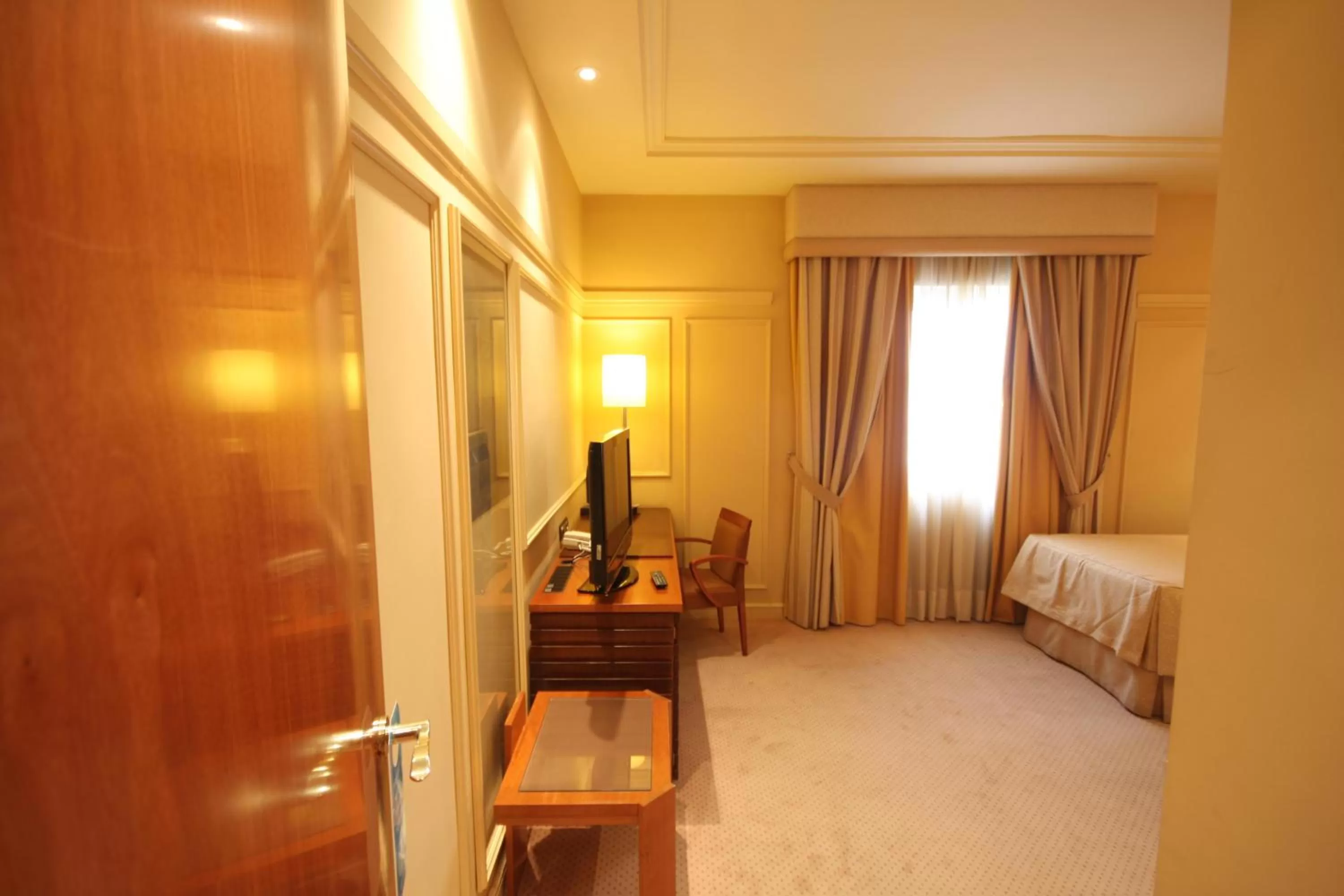 Day, Bed in Hotel Olid