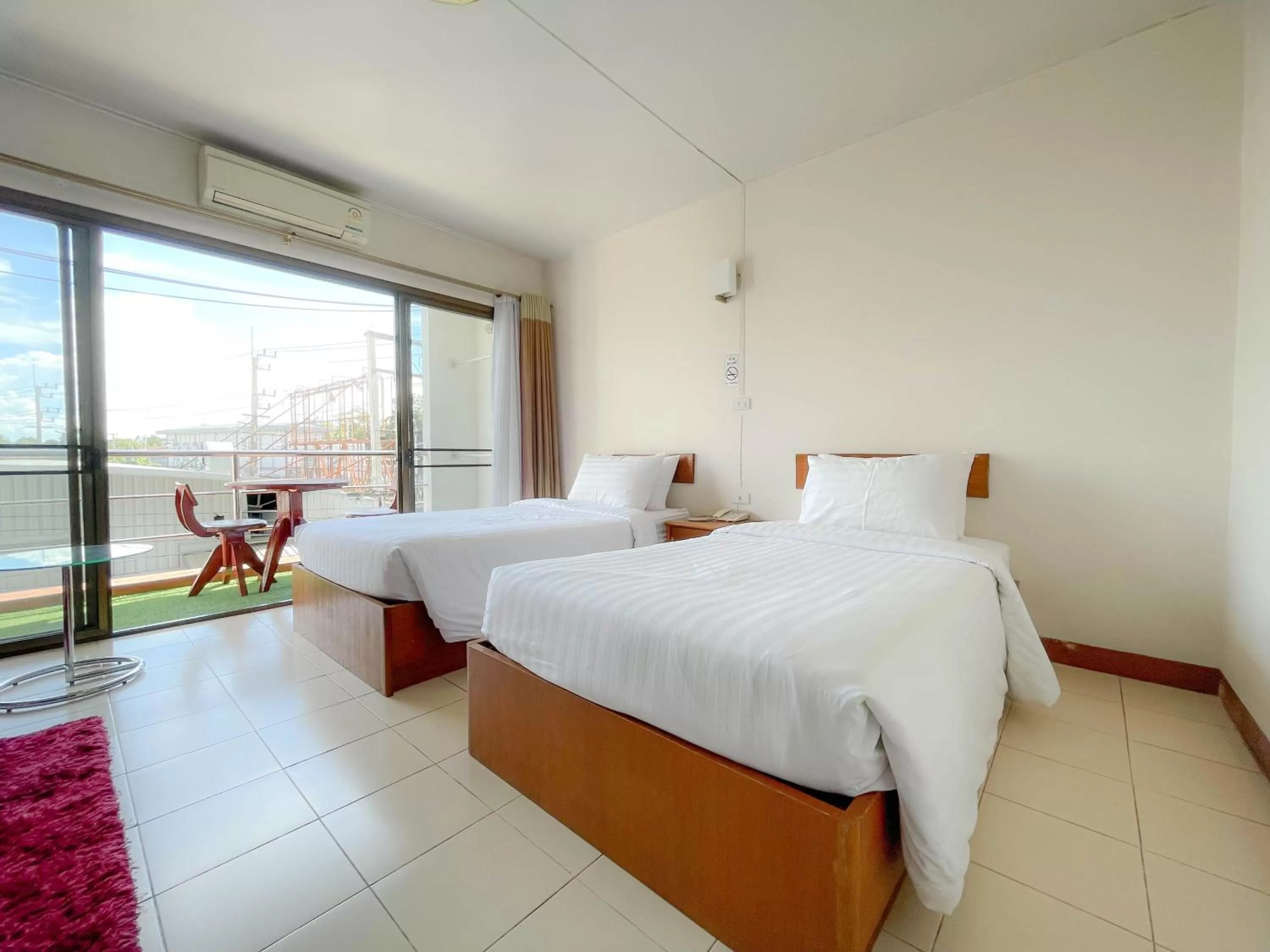 Photo of the whole room, Bed in Phusuang Place