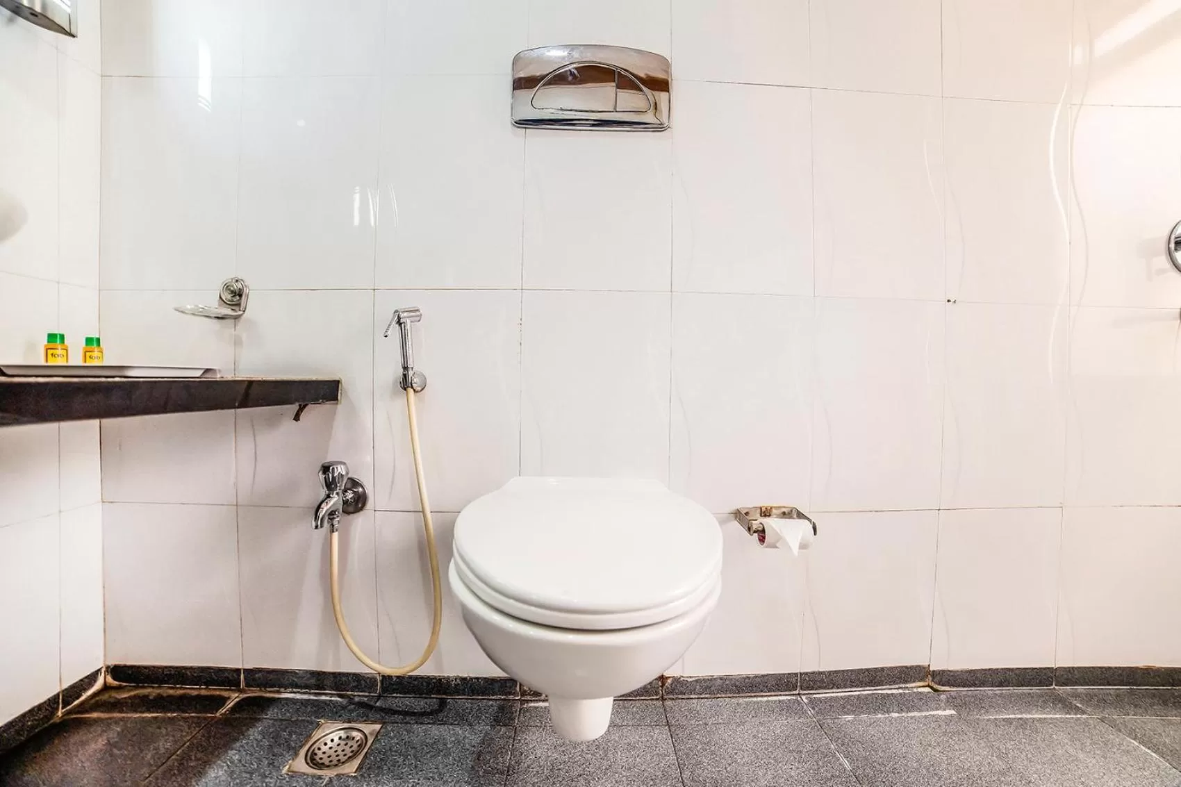 Toilet in Rapid Lakme Executive Hotel