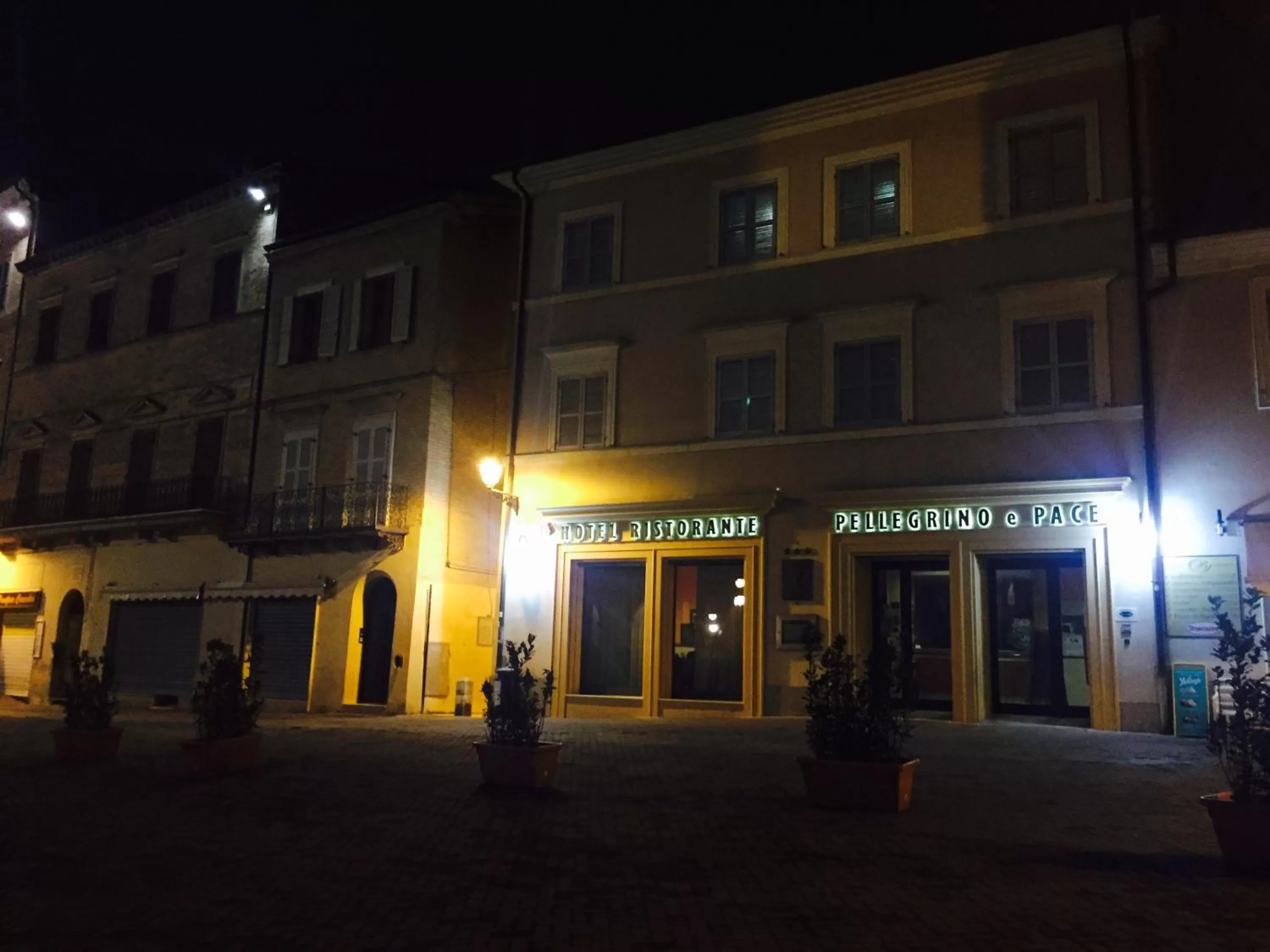 Hotel Pellegrino E Pace