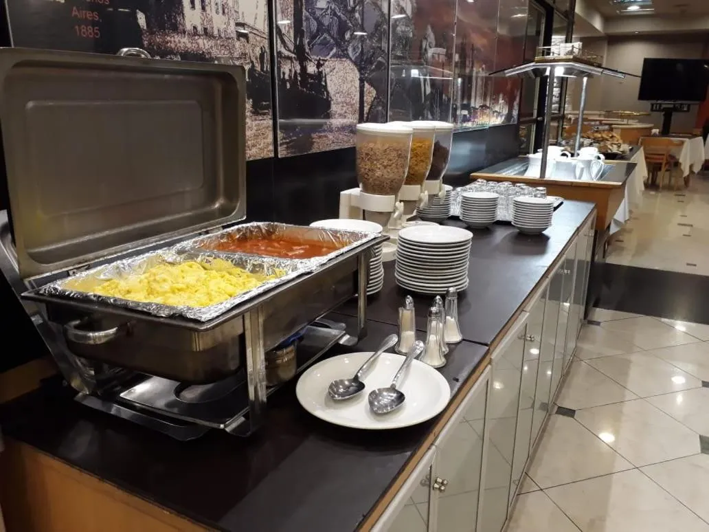 Buffet breakfast in Sarmiento Palace Hotel