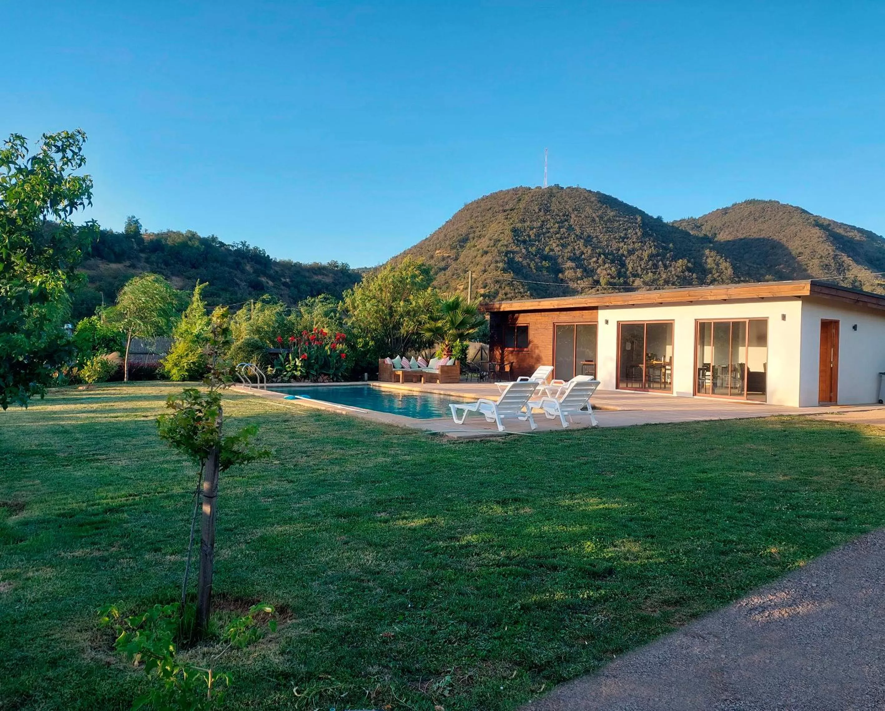 Garden in Callihue Lodge