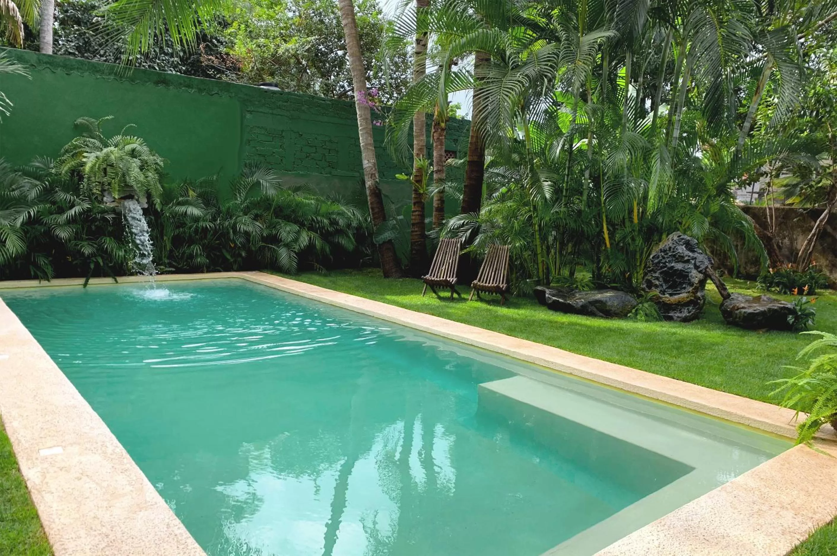 Swimming pool in Hotel Cielo Rojo