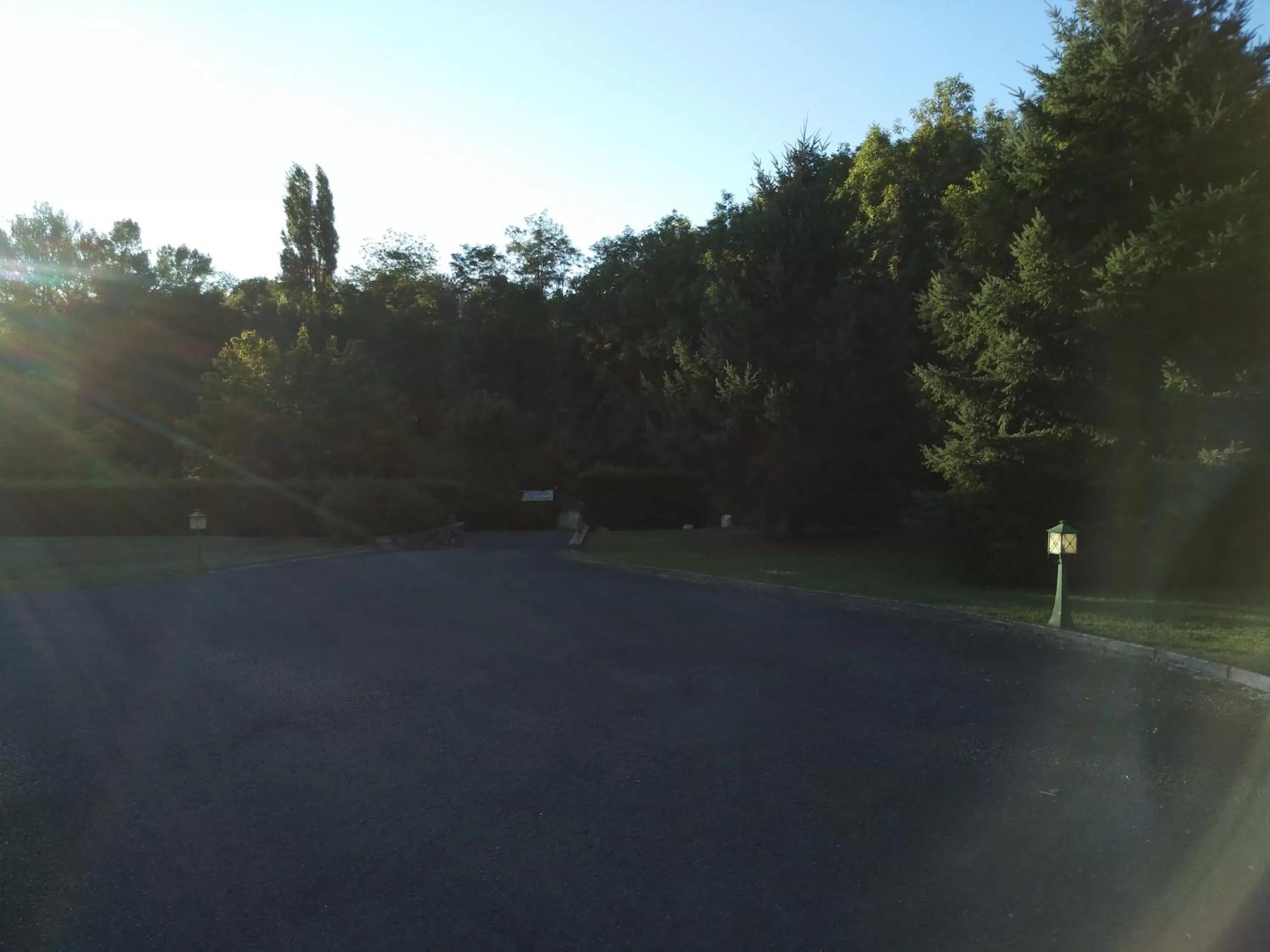 Parking in Hotel de l'Ile d'Amour