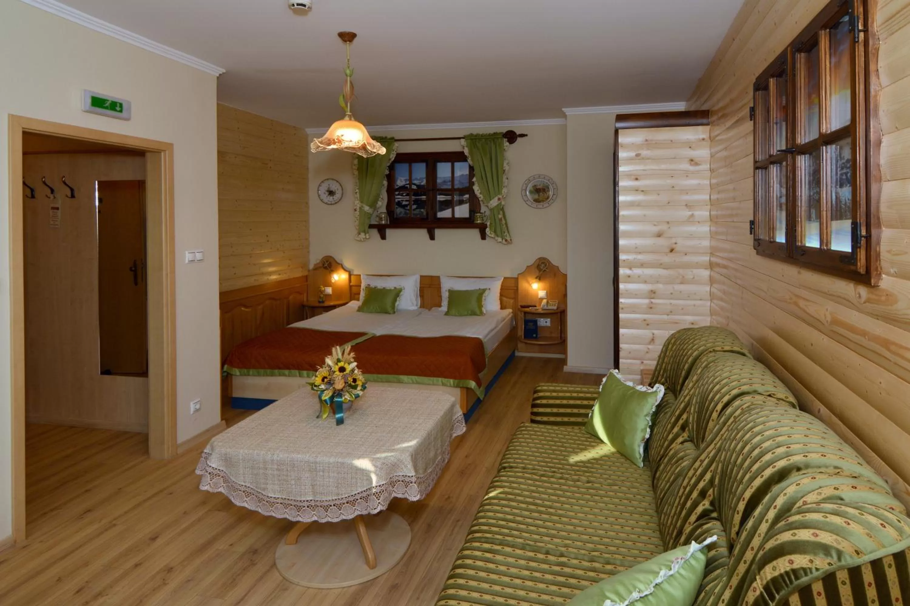 Photo of the whole room, Bed in Hotel Villa Classica