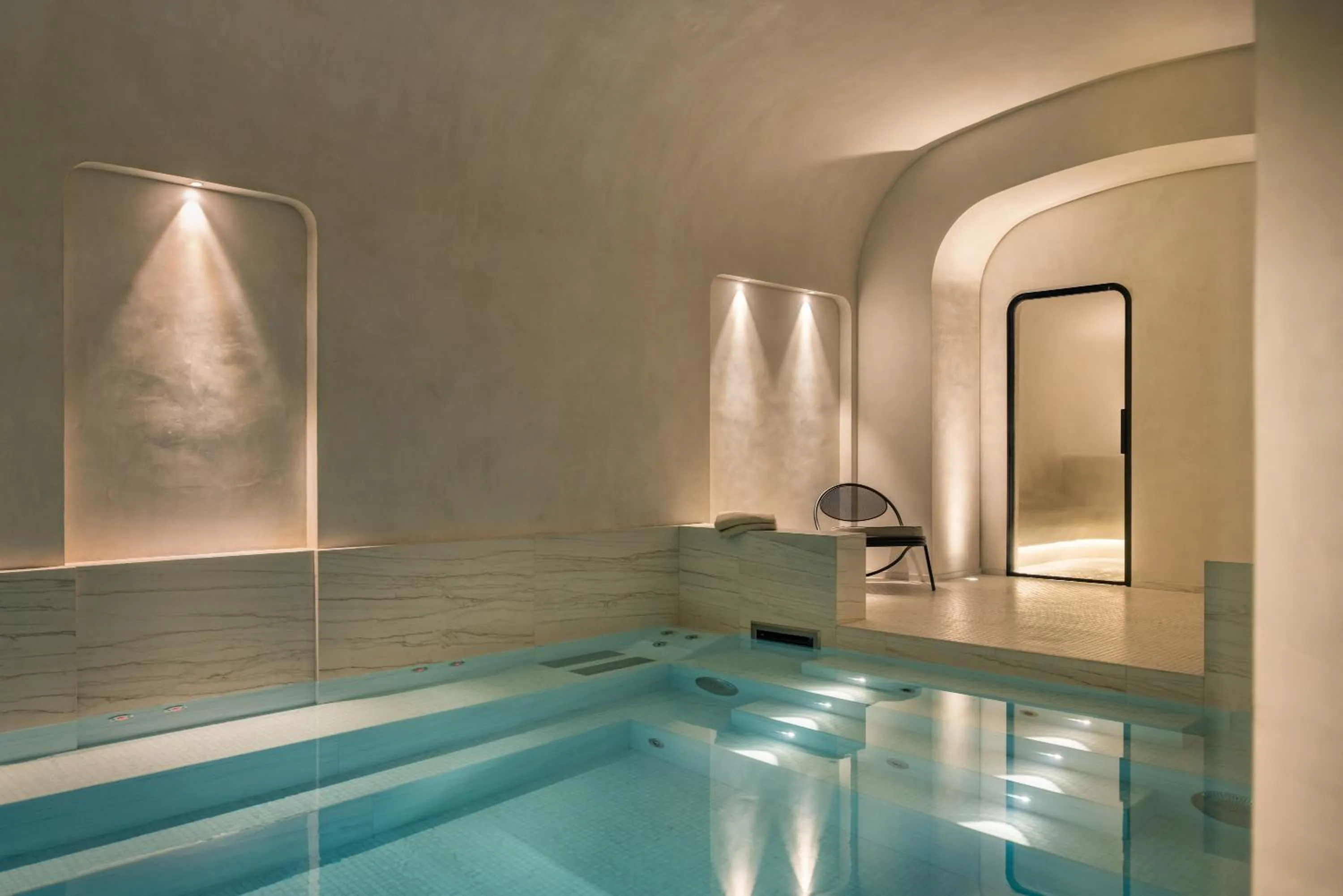 Spa and wellness centre/facilities in Pavillon Faubourg Saint-Germain & Spa