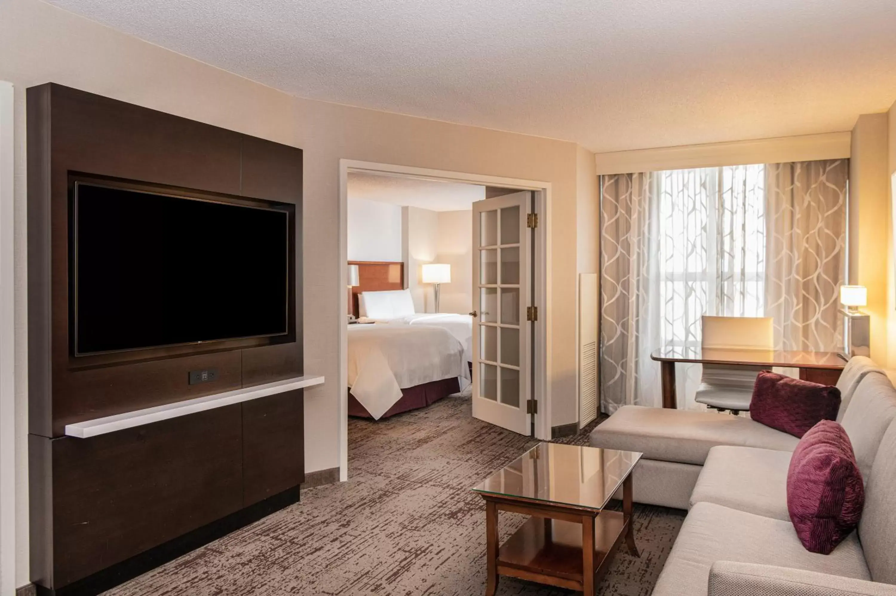 One-Bedroom Suite with Two Queen Beds with Sofa Bed and Roll-In Shower - Mobility and Hearing Accessible in Chicago Marriott Suites Deerfield One-Bedroom Suite with Two Queen Beds with Sofa Bed and Roll-In Shower - Mobility and Hearing Accessible in Chicago Marriott Suites Deerfield