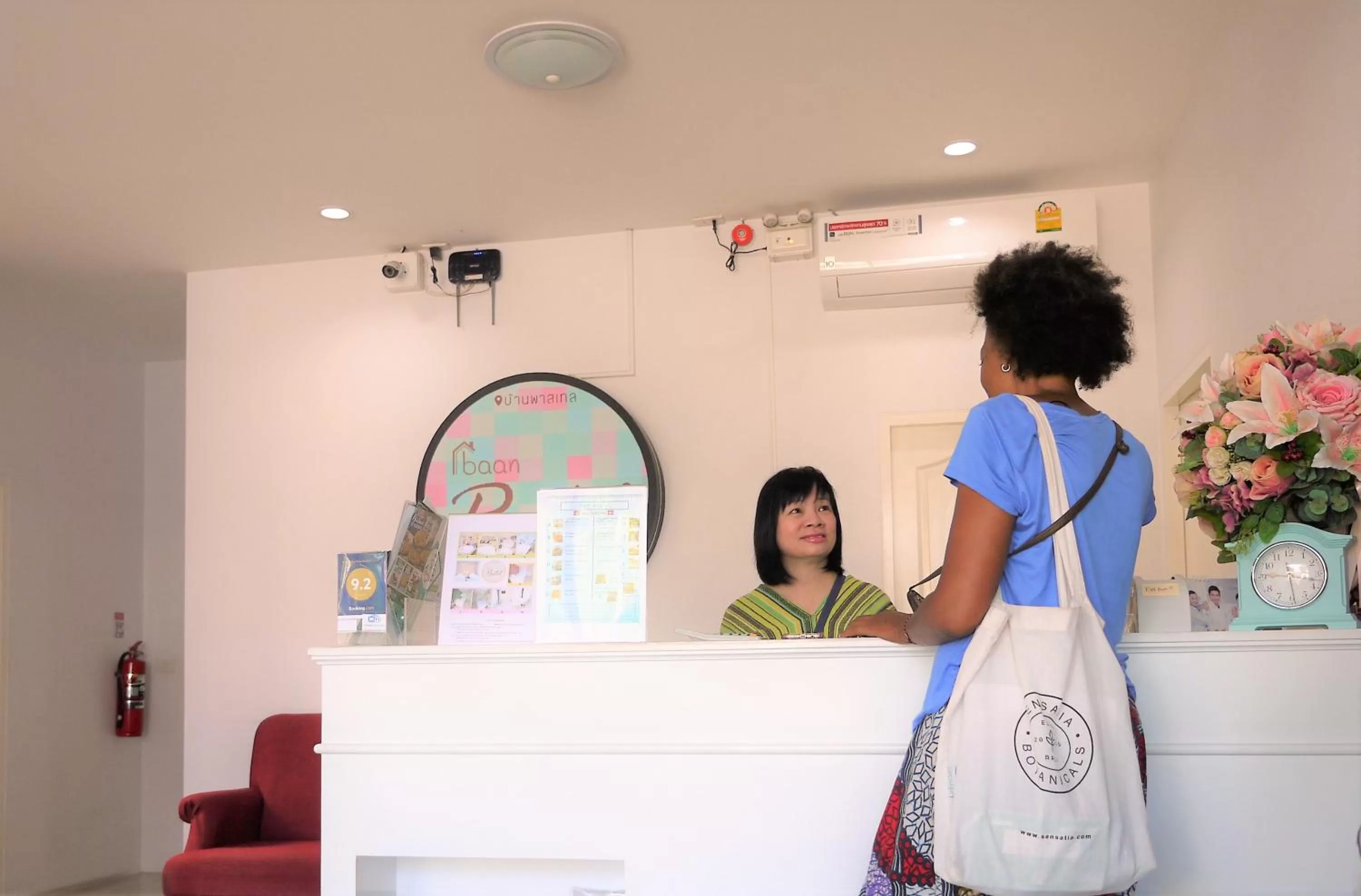 Lobby or reception in Noble Baan Pastel