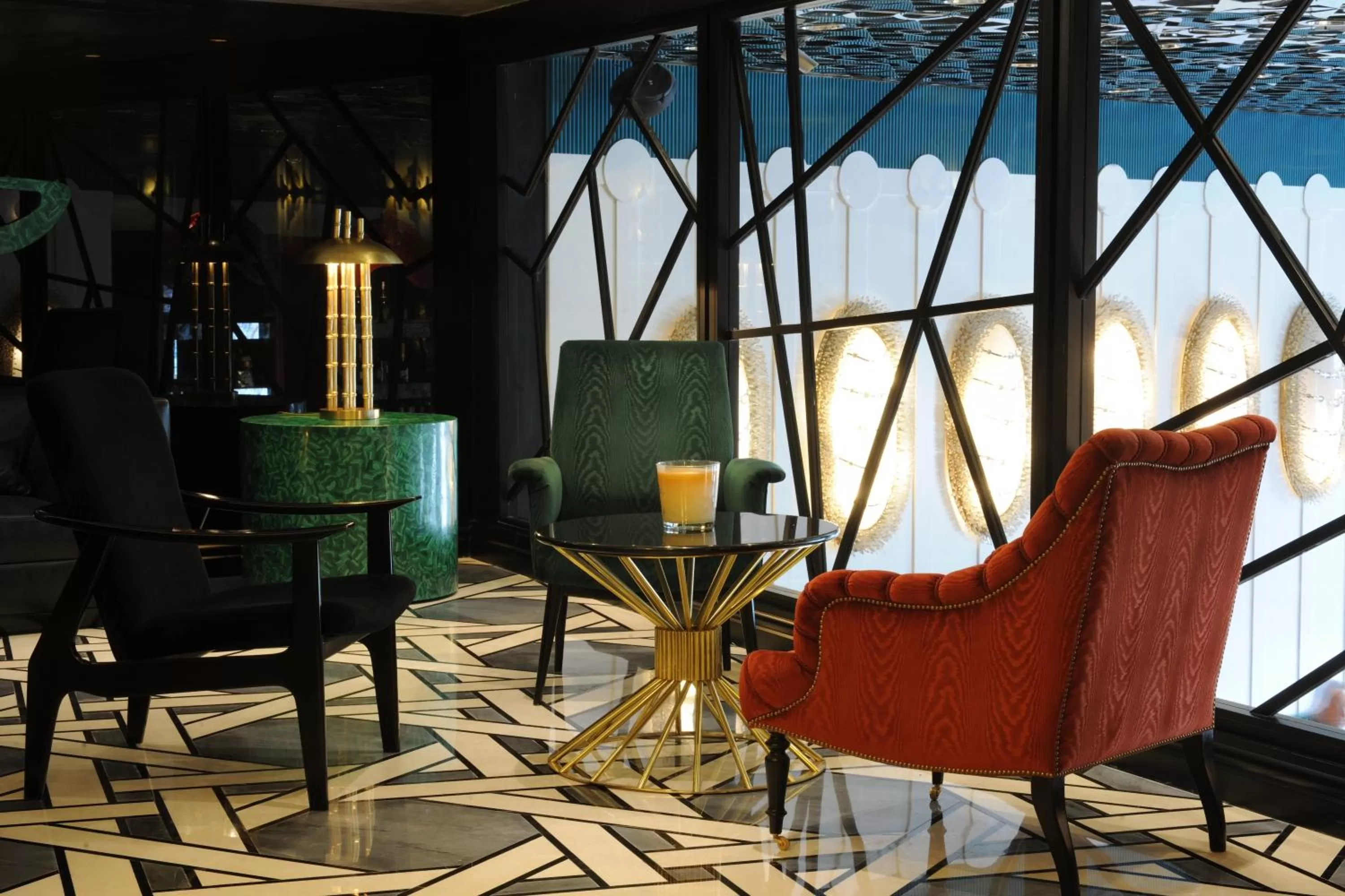 Lounge or bar in Taxim Hill Hotel