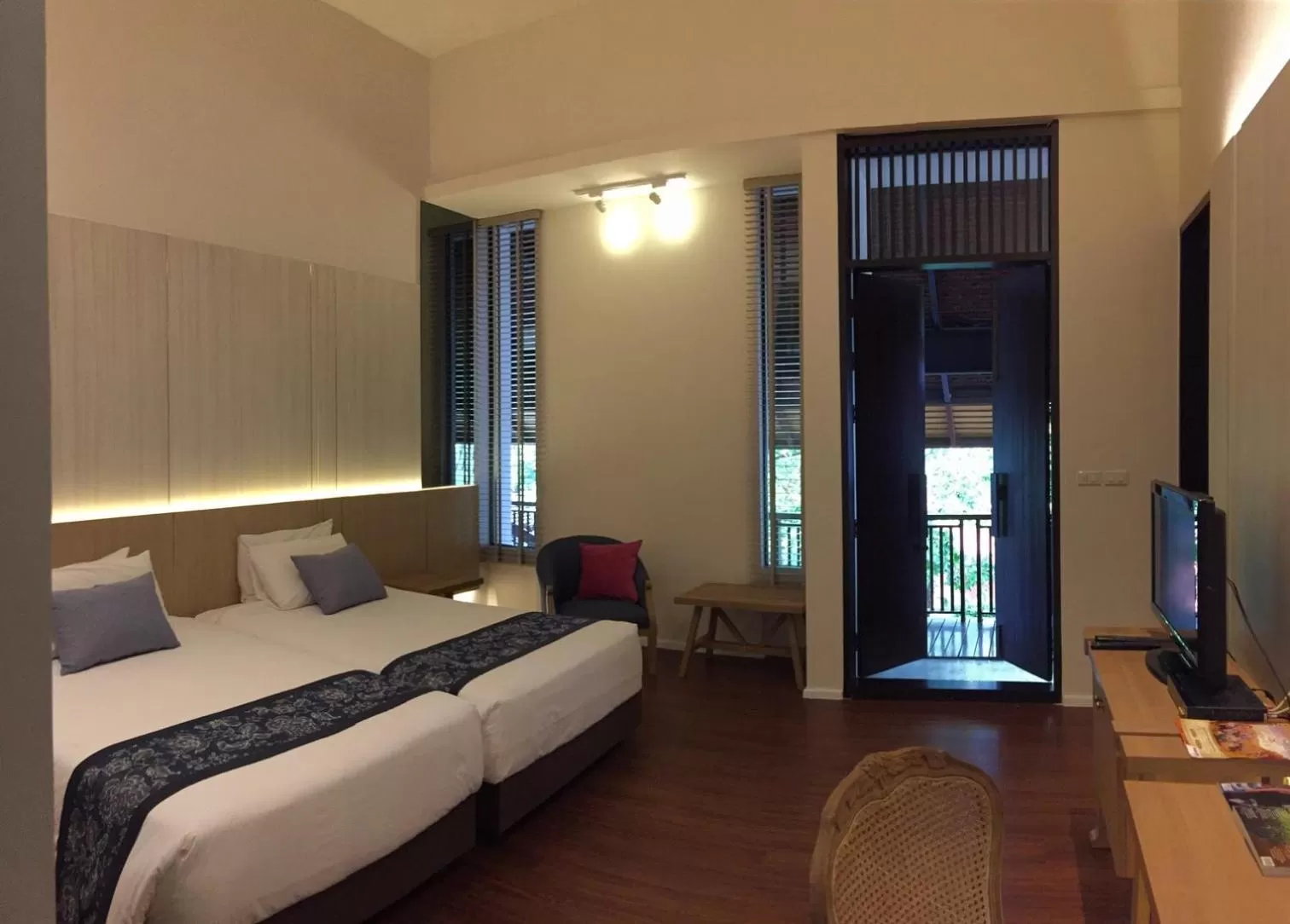 Photo of the whole room, Bed in iuDia Hotel