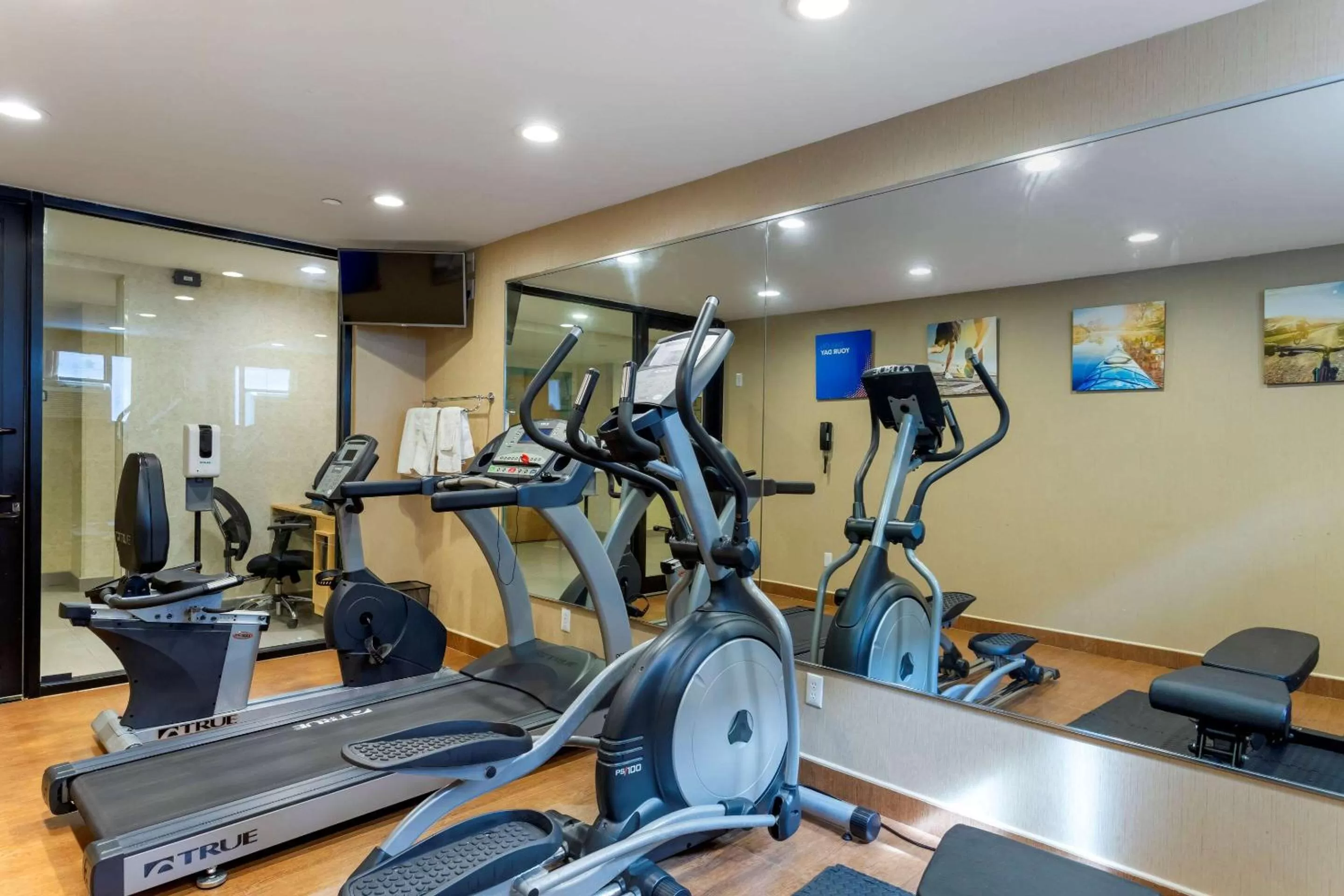 Activities, Fitness Center/Facilities in Comfort Inn Brooklyn