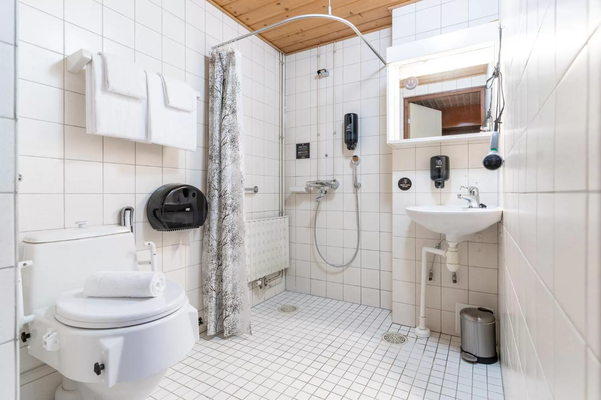 Bathroom in Hotelli Jämsä