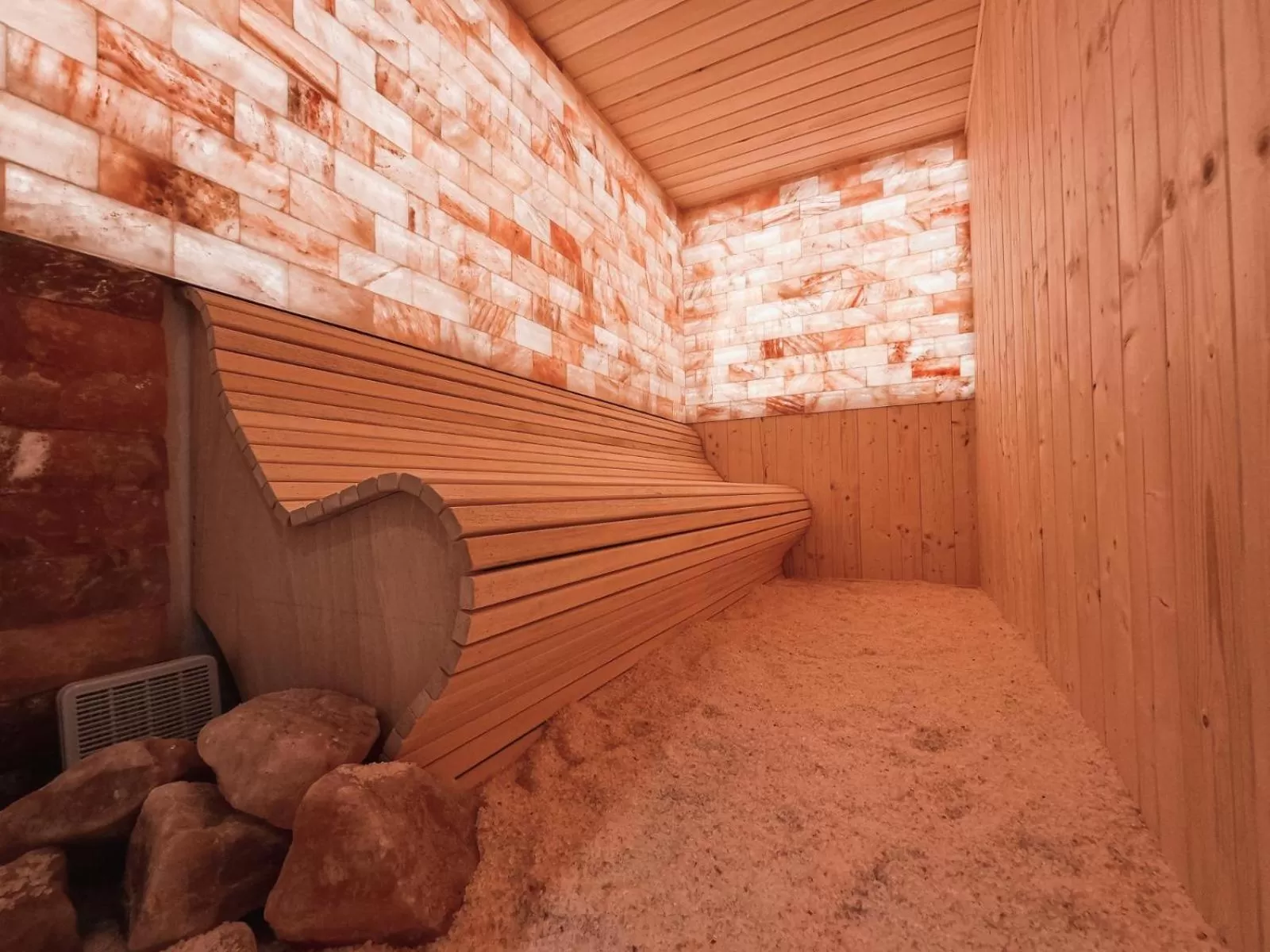 Spa and wellness centre/facilities in Ursuletul Predeal