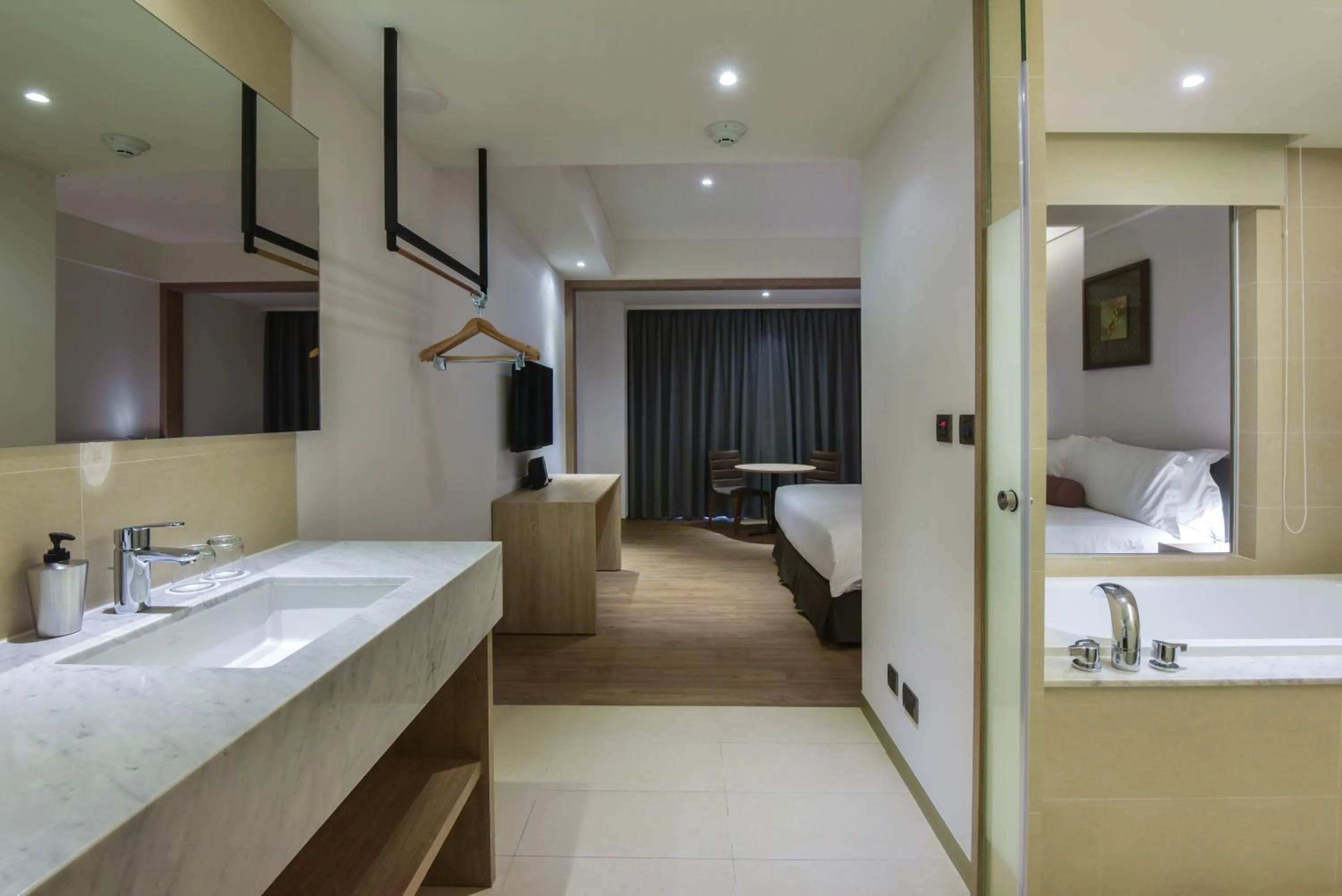 Bathroom, Bed in Just Sleep Kaohsiung Station