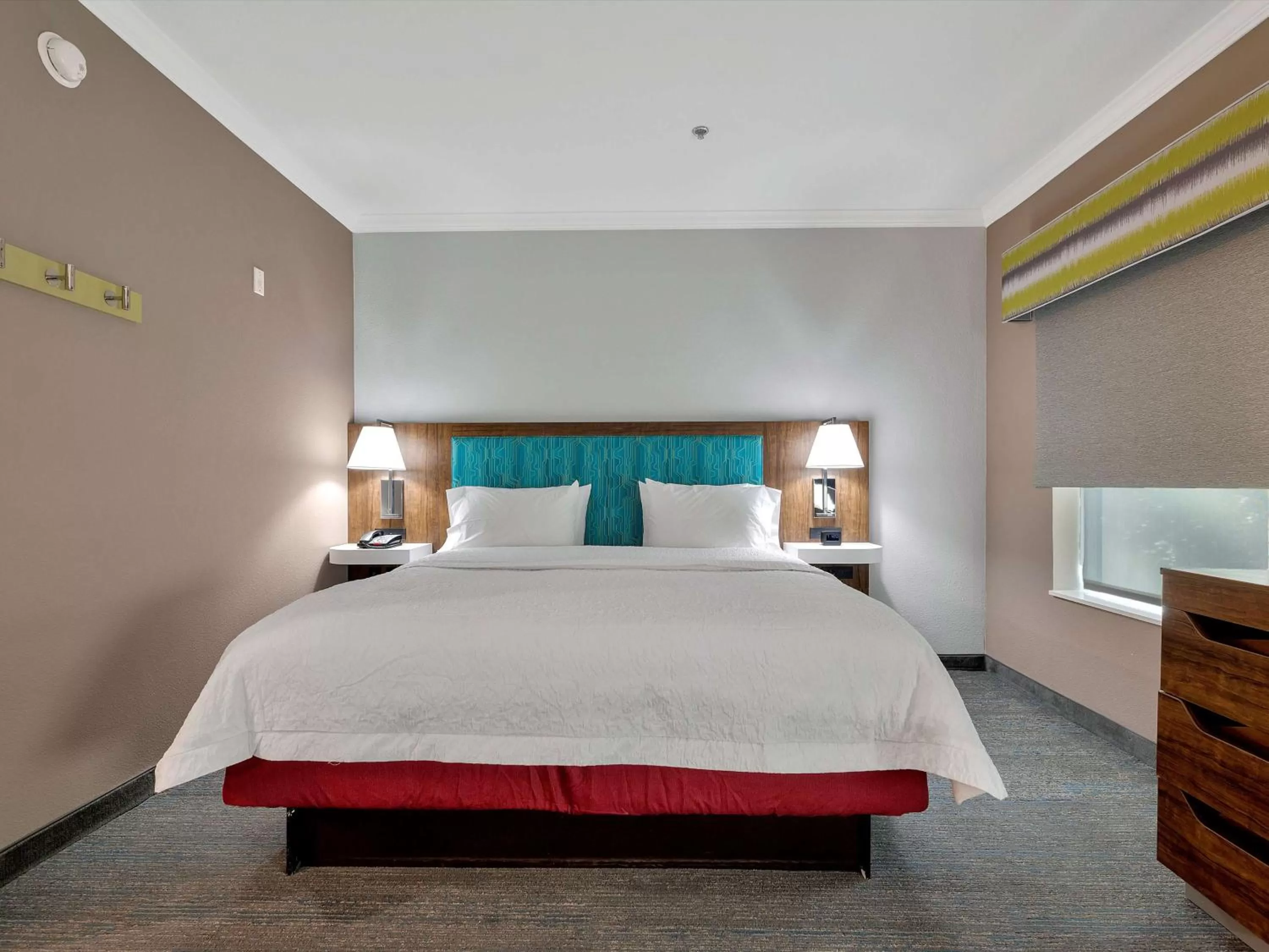 Bed in Hampton Inn and Suites Lufkin