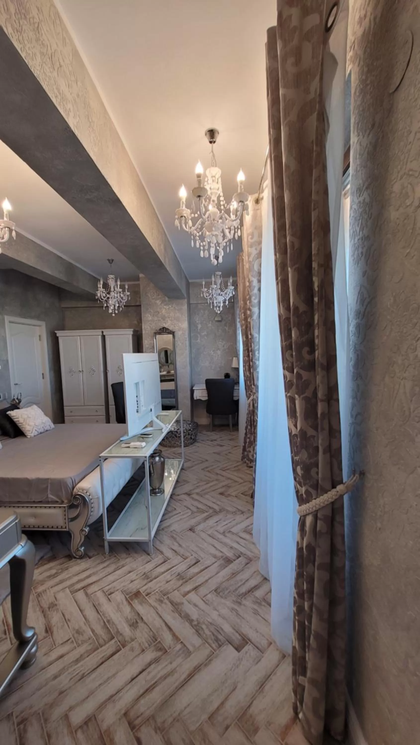 Photo of the whole room in Terrace Suites Iasi