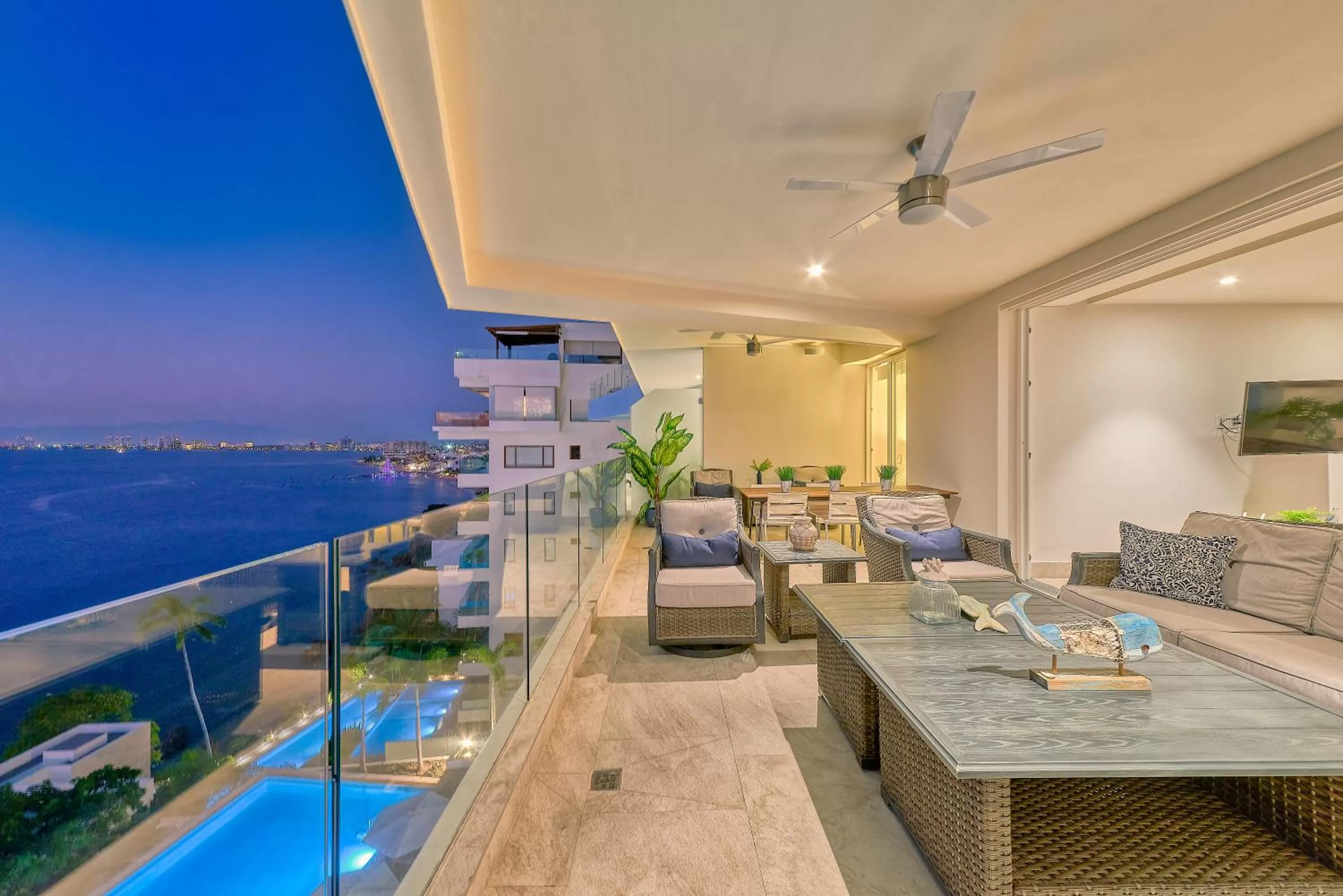 Balcony/Terrace in Maxwell Residences at Indah