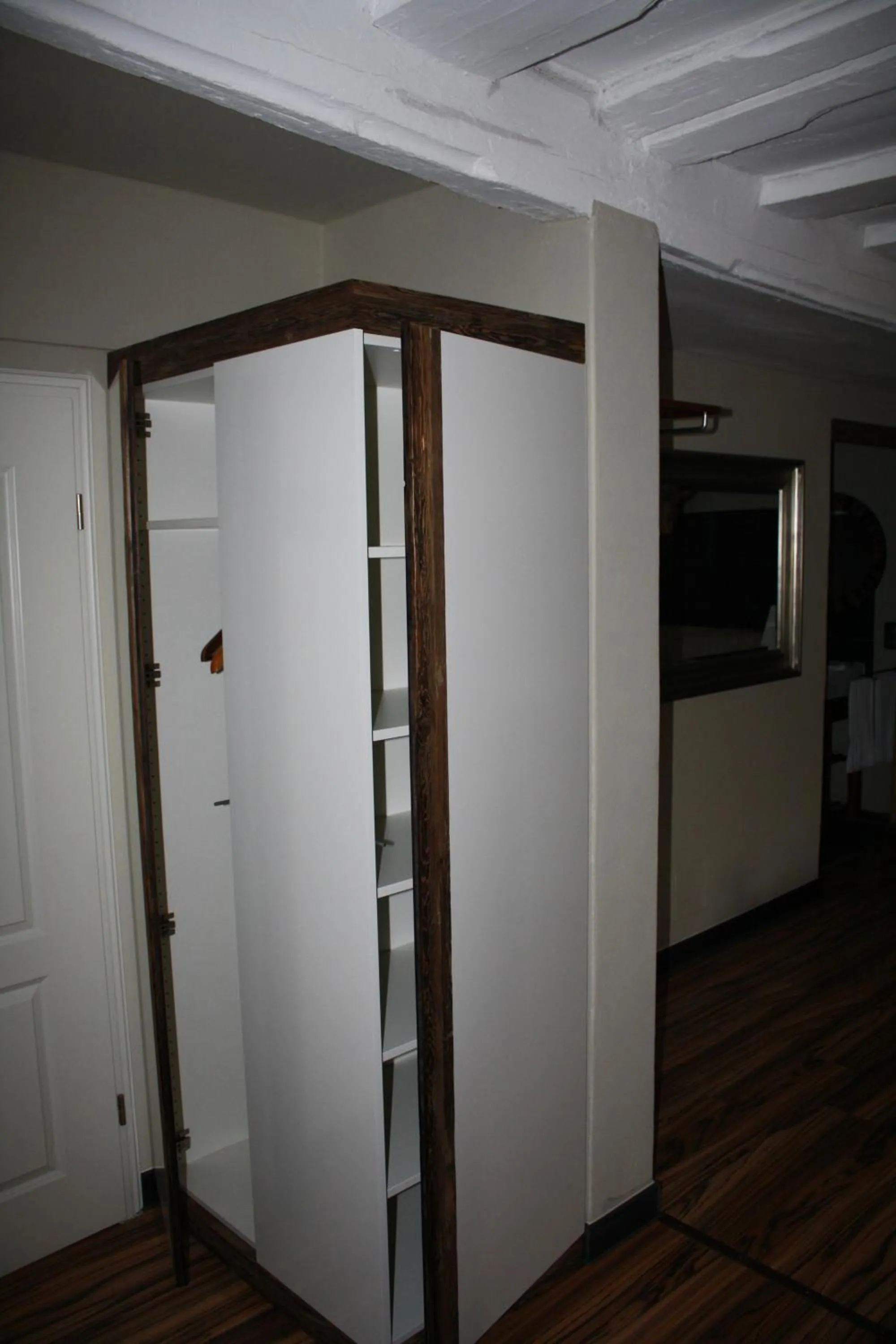 Decorative detail in Elements Hotel