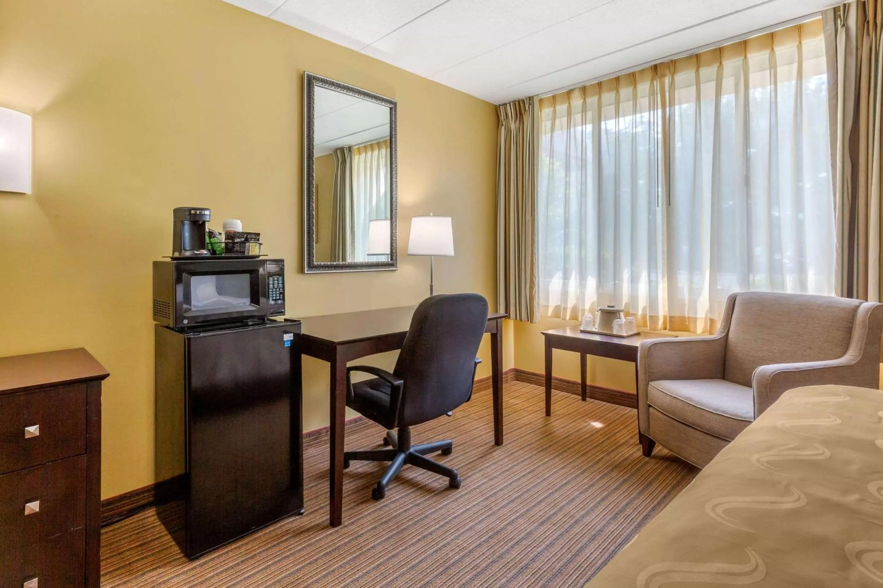 Photo of the whole room, Bed in Quality Inn Old Saybrook - Westbrook