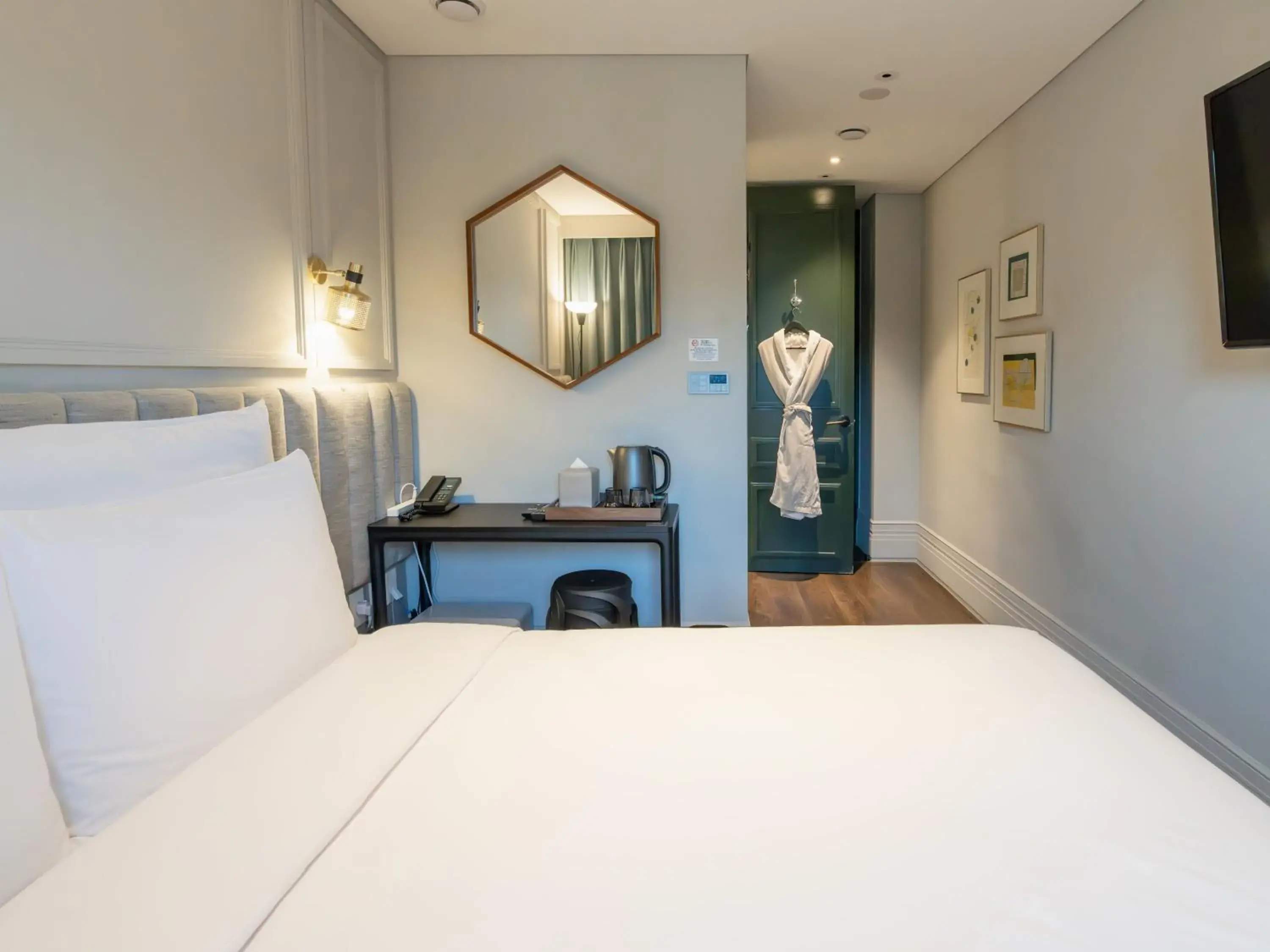 Petite 1 Queen in Hotel Crescendo Seoul Petite 1 Queen in Hotel Crescendo Seoul