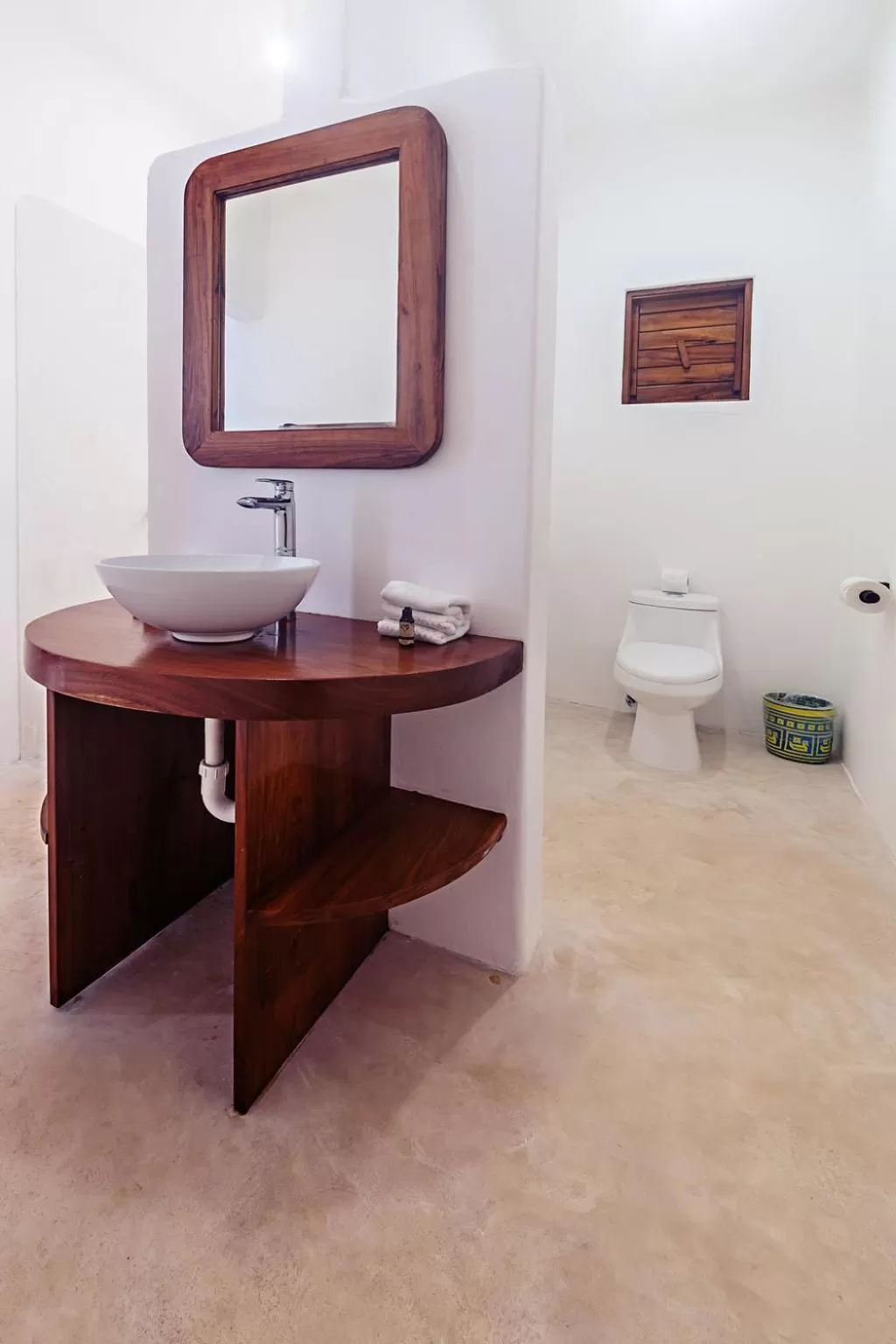 Toilet in Mi Kasa Tu Kasa Bacalar