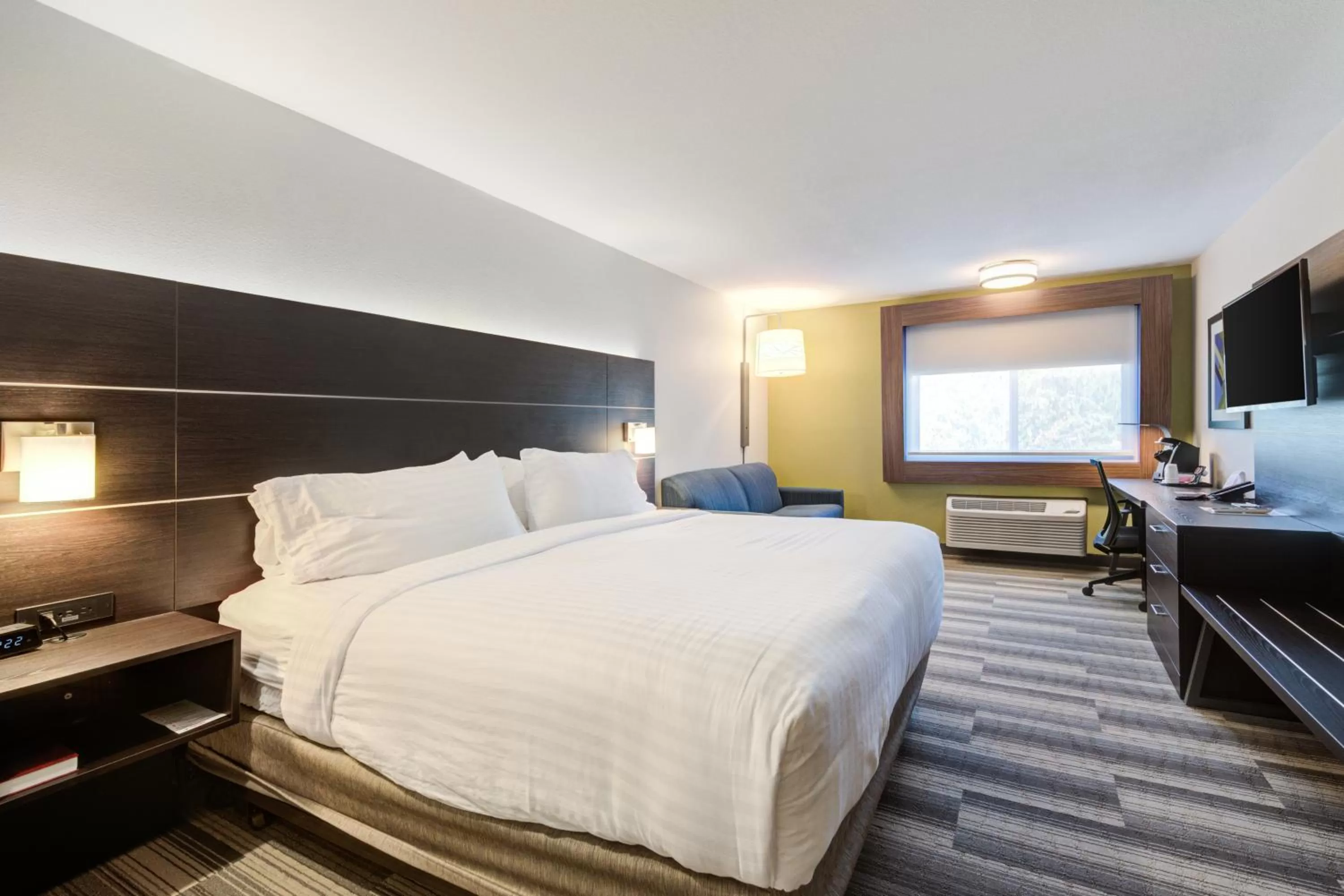 Holiday Inn Express Newberg - Wine Country by IHG